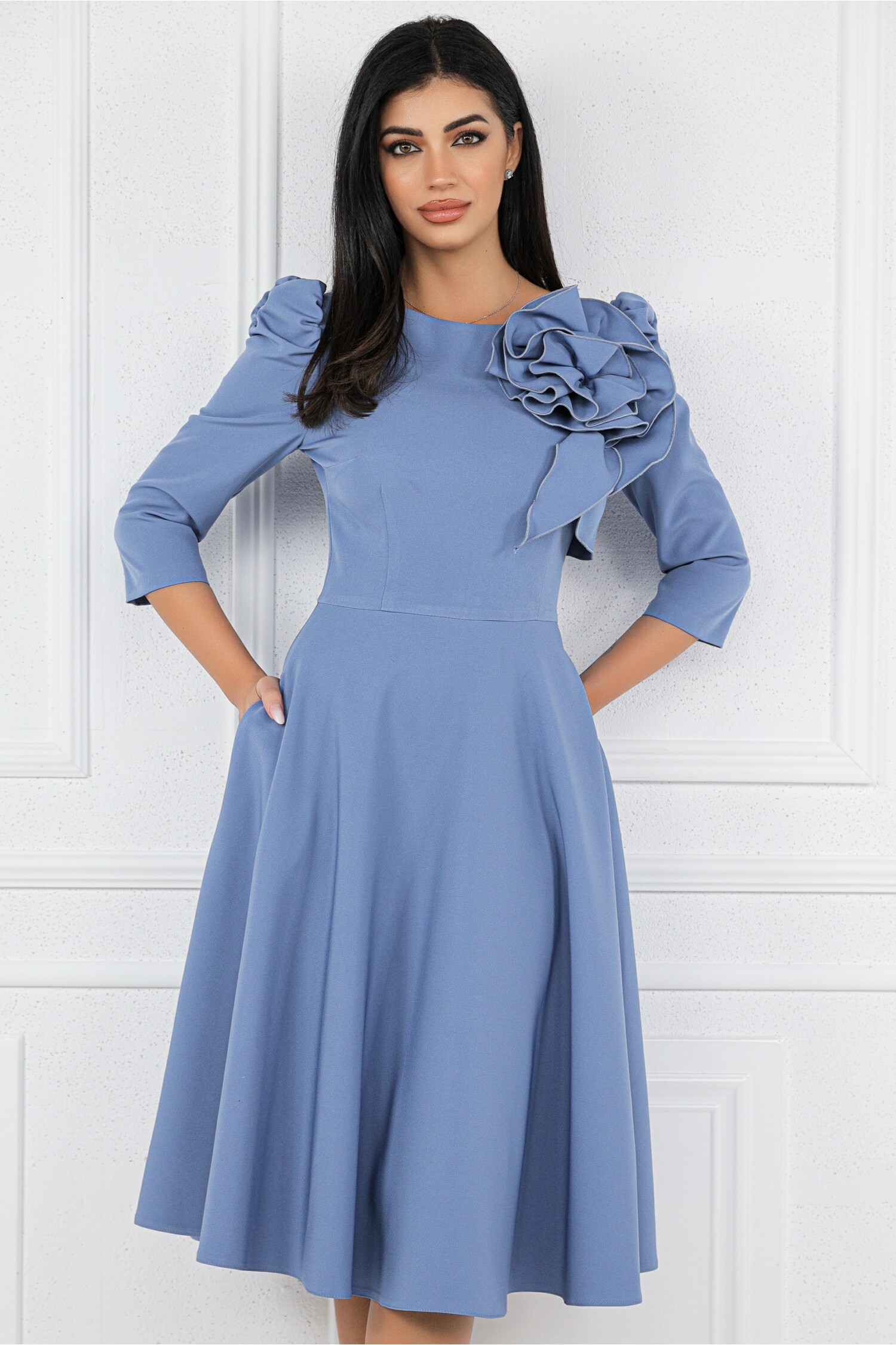 rochie-mbg-bleu-cu-floare-maxi-pe-bust-1332950-1076546-4
