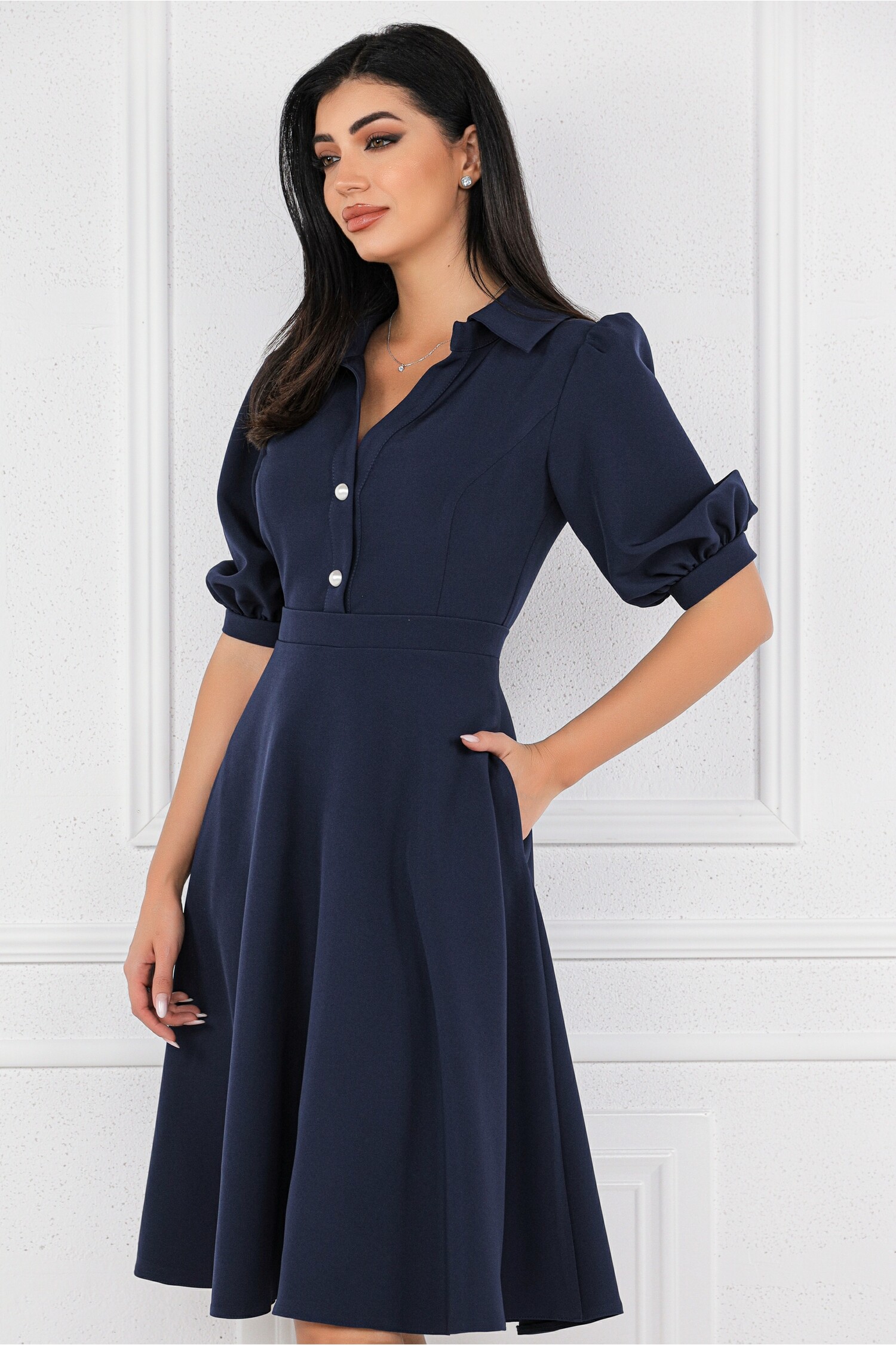 rochie-mbg-bleumarin-cu-nasturi-perlati-la-bust-1327817-1074521-4