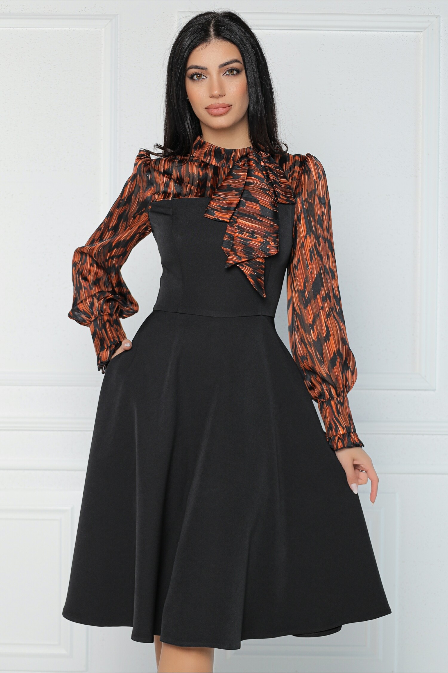 rochie-mbg-office-din-stofa-neagra-cu-voal-la-bust-si-animal-print-caramiziu-1335851-1080896-4