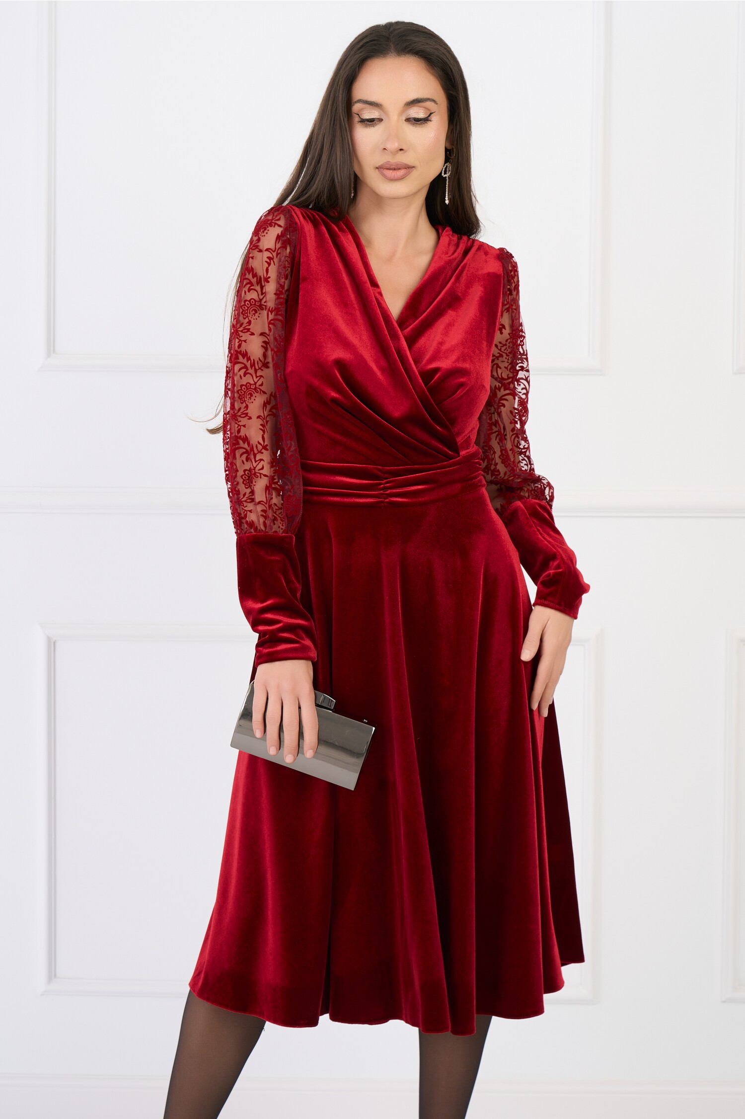 rochie-moze-eleganta-din-catifea-burgundy-cu-maneci-din-dantela-1339832-1085804-4