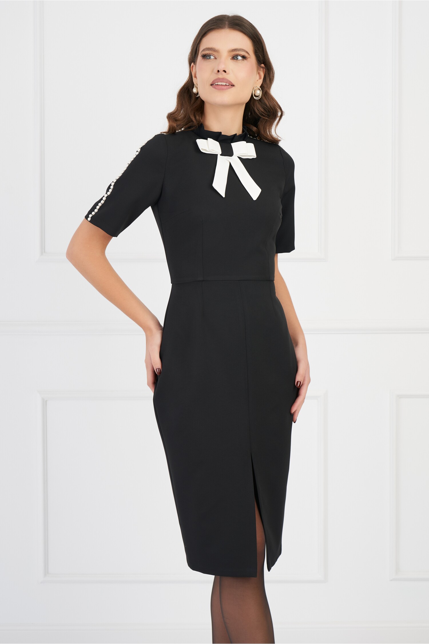 rochie-neagra-cu-funda-alba-mare-1328798-1075610-4
