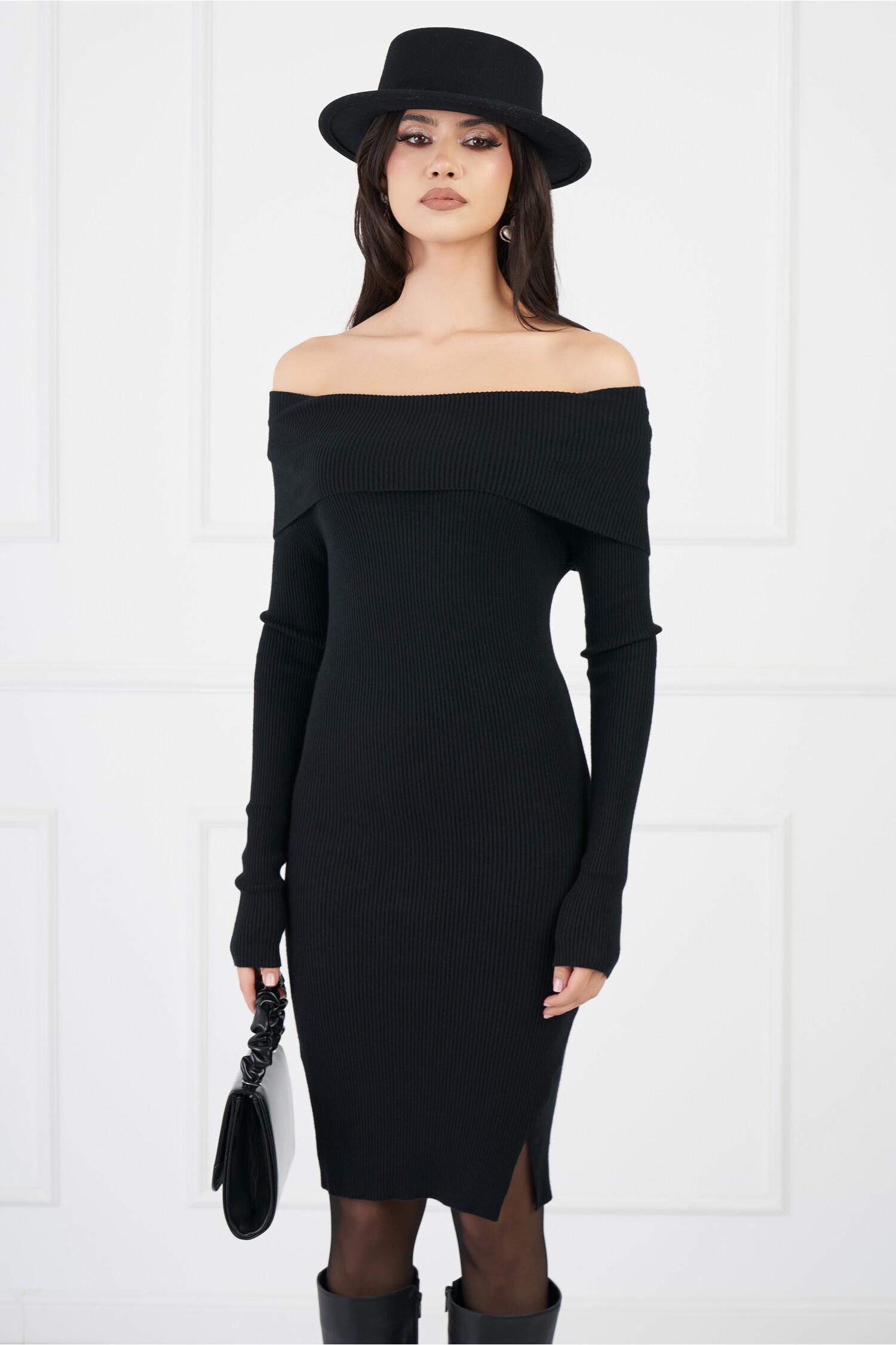 rochie-sara-neagra-cu-decolteu-lasat-pe-umeri-1331345-1076954-4