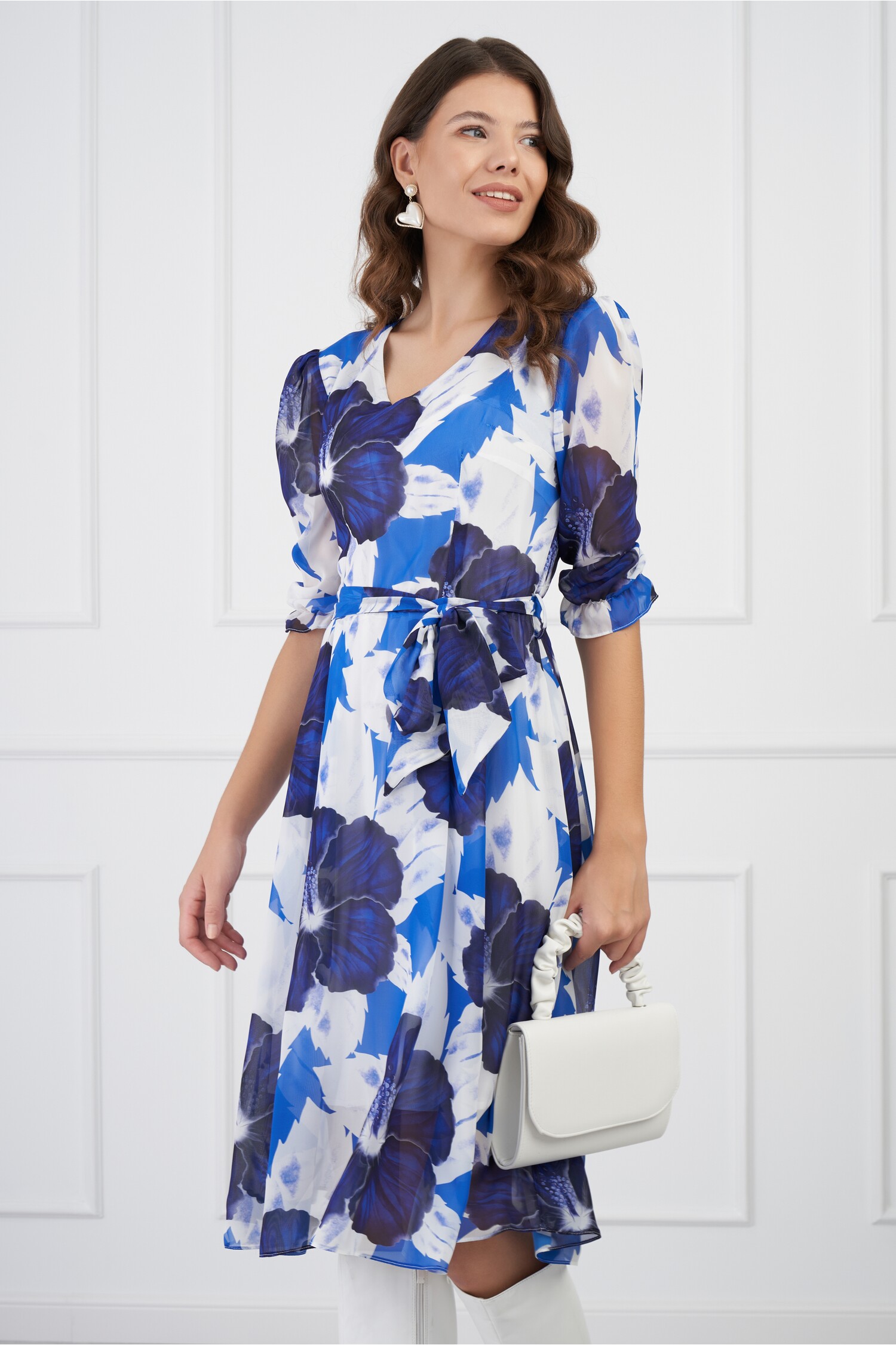 rochie-teodora-alba-cu-imprimeuri-albastre-si-cordon-in-talie-1320236-1068182-4