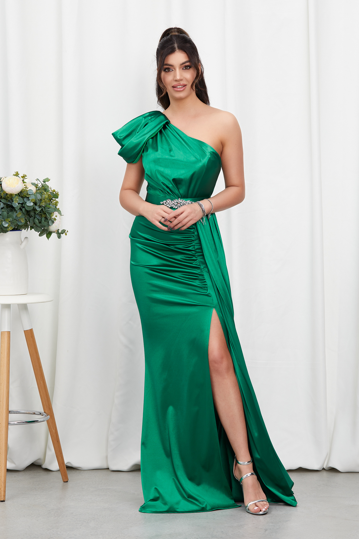 rochie_de_ocazie_lunga_verde_deschis_3_