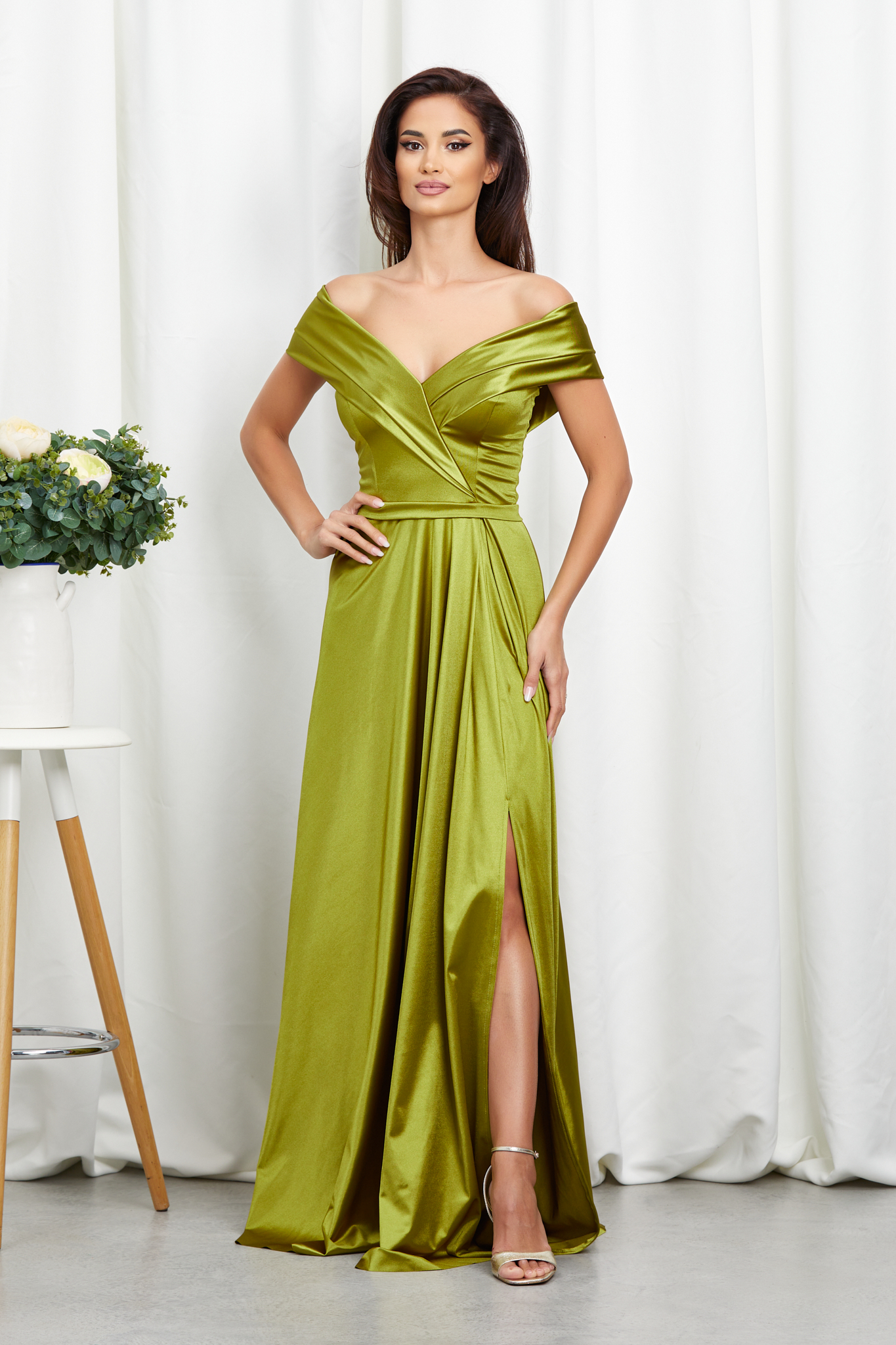 rochie_lunga_de_ocazie_fistic_din_lycra_satinat_3__5
