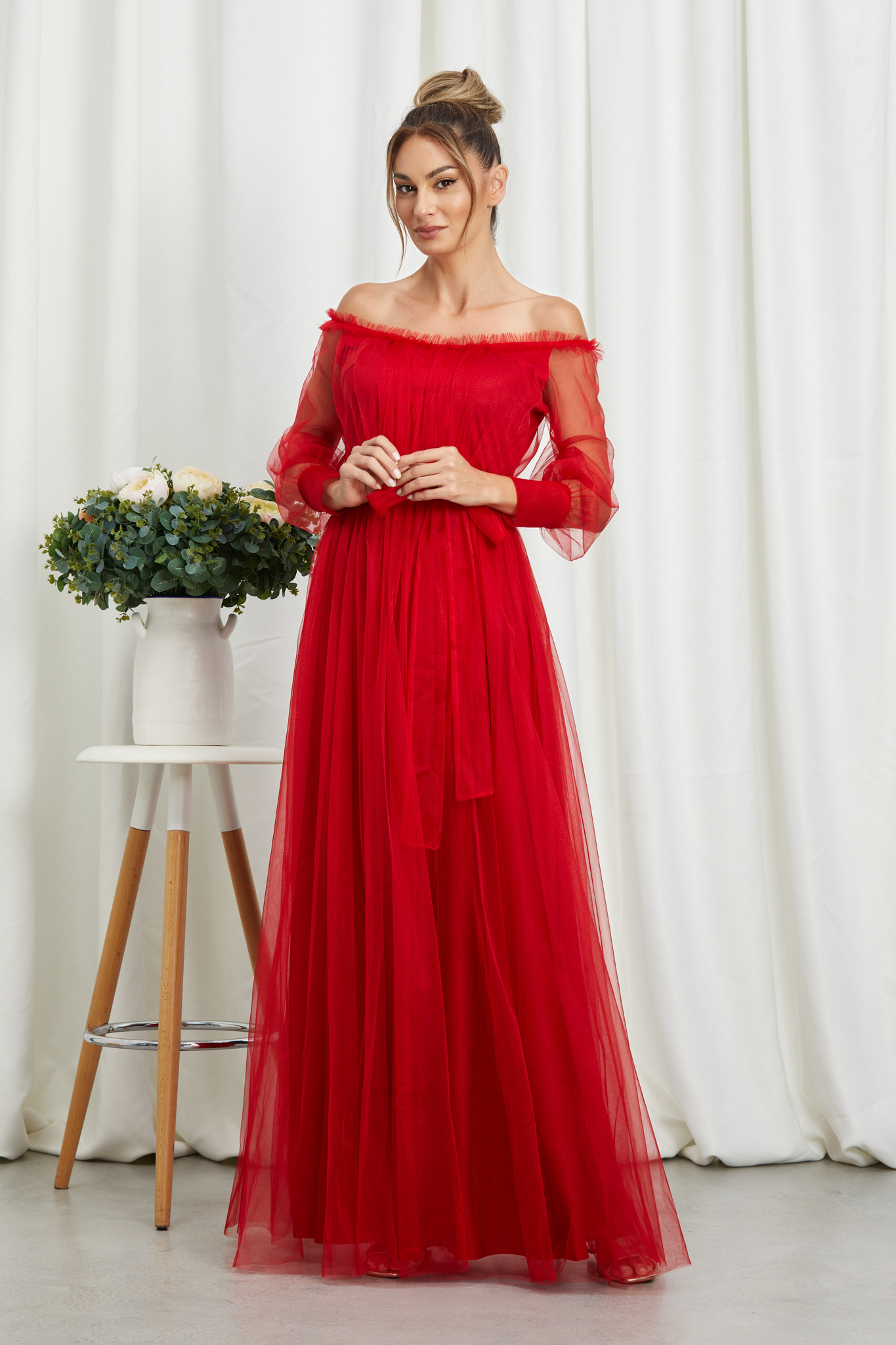 rochie_lunga_de_ocazie_rosie_din_tull_3_