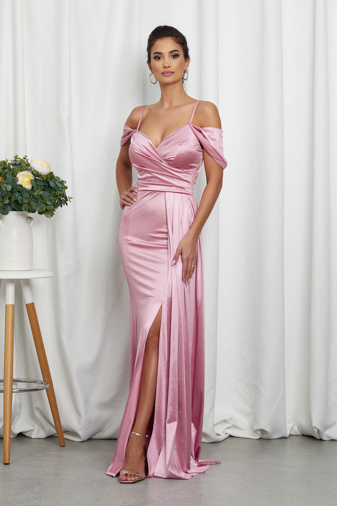 rochie_lunga_de_ocazie_roz_din_licra_satinat_3_