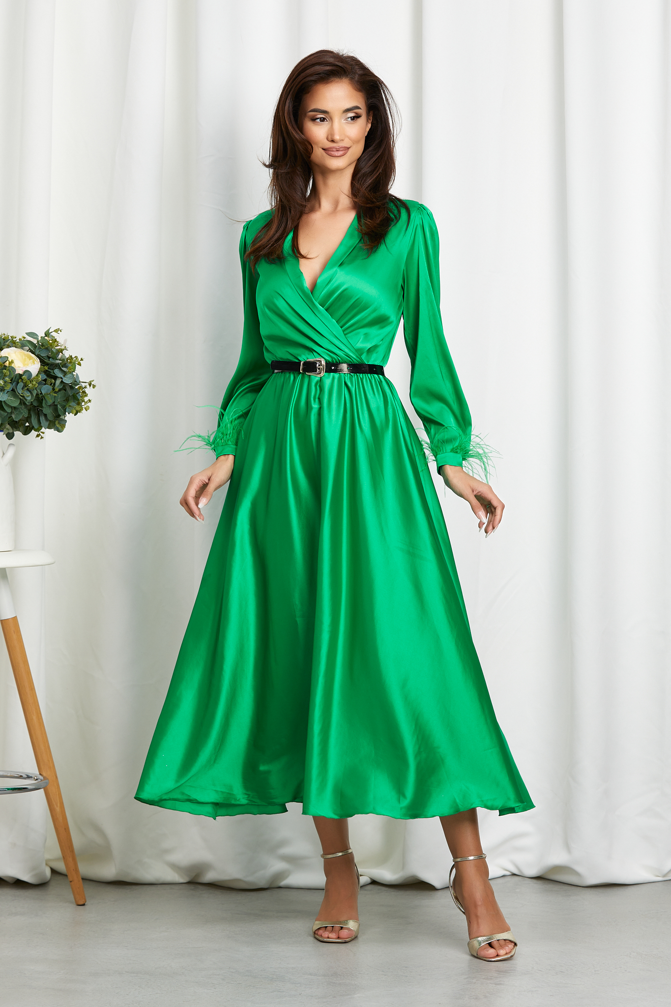 rochie_midi_eleganta_verde_deschis_din_satin_3_