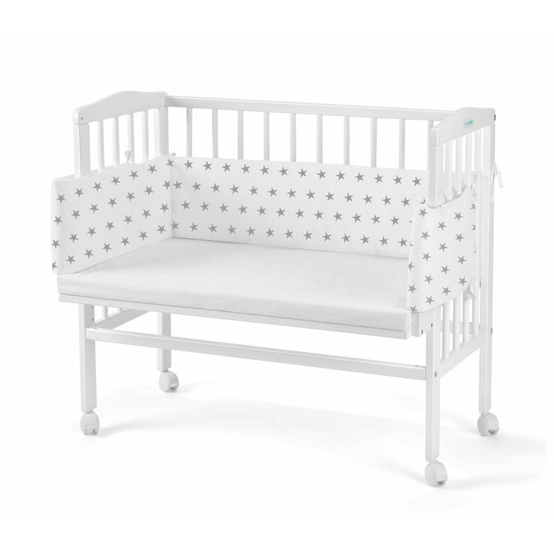 waldin-set-patut-bedside-2in1-alb-90-cm-x-55-cm-laterala-detasabila-co-sleeping-cu-saltea-plus-aparatoare-alba-cu-stelute-gri-2519249-4