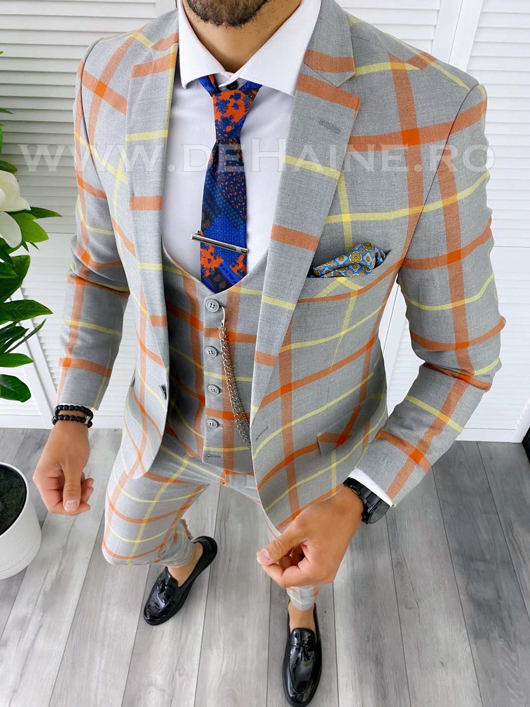 B5378-costum-barbati-elegant-gri-in-carouri-slim-fit-online-zara-Mansfield-haine-barbati-b