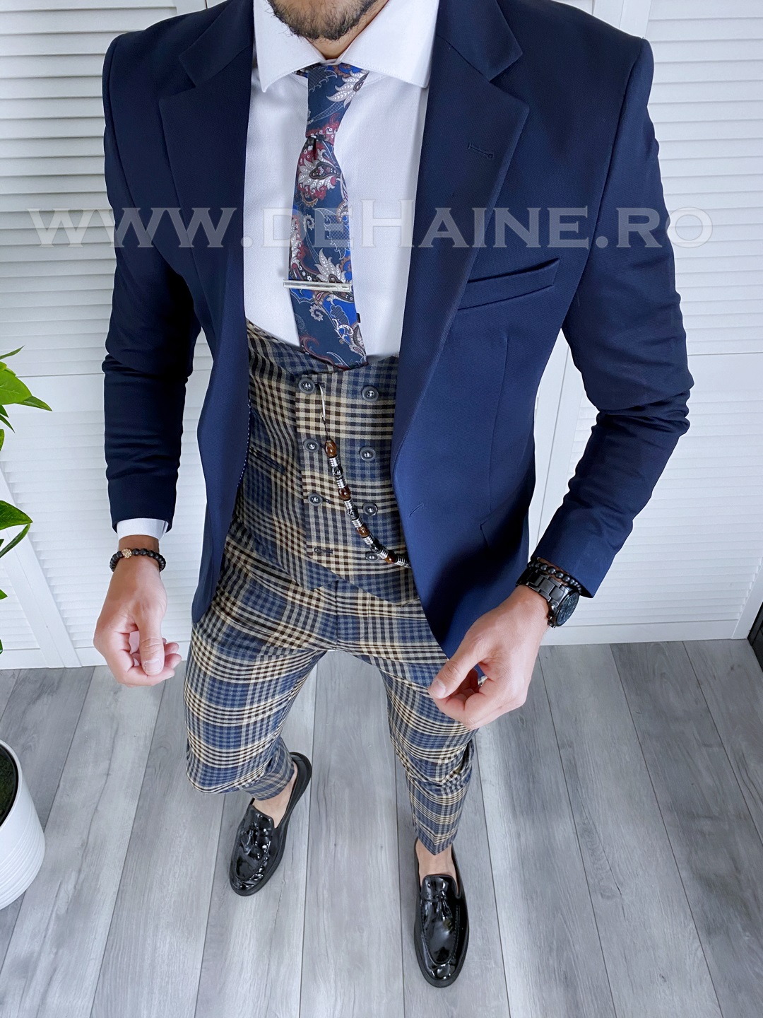 Tinuta-barbati-sacou-camasa-vesta-pantaloni-zara-Mansfield-B4076