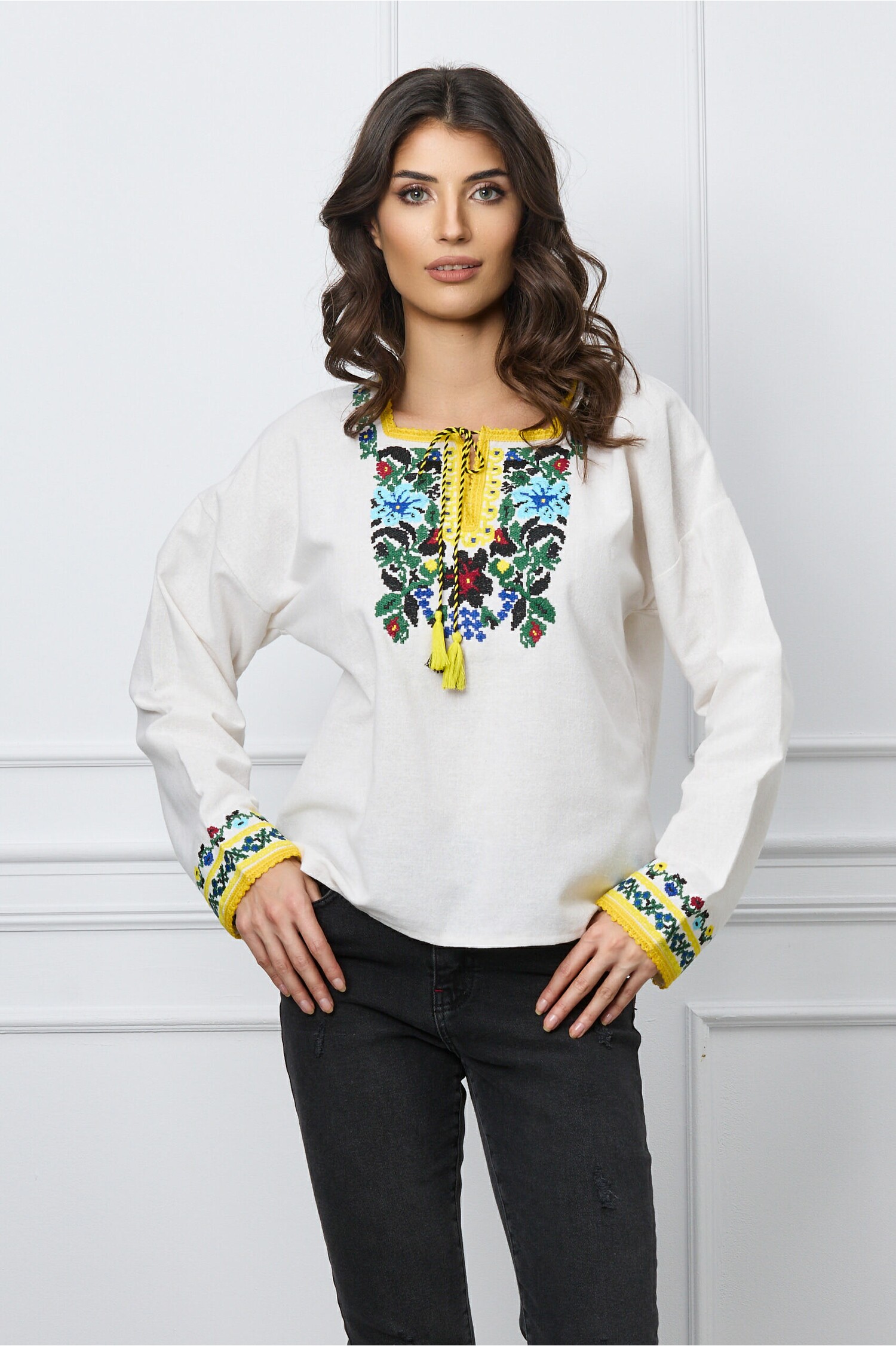 bluza-corina-cu-broderie-galbena-1271608-1029559-4