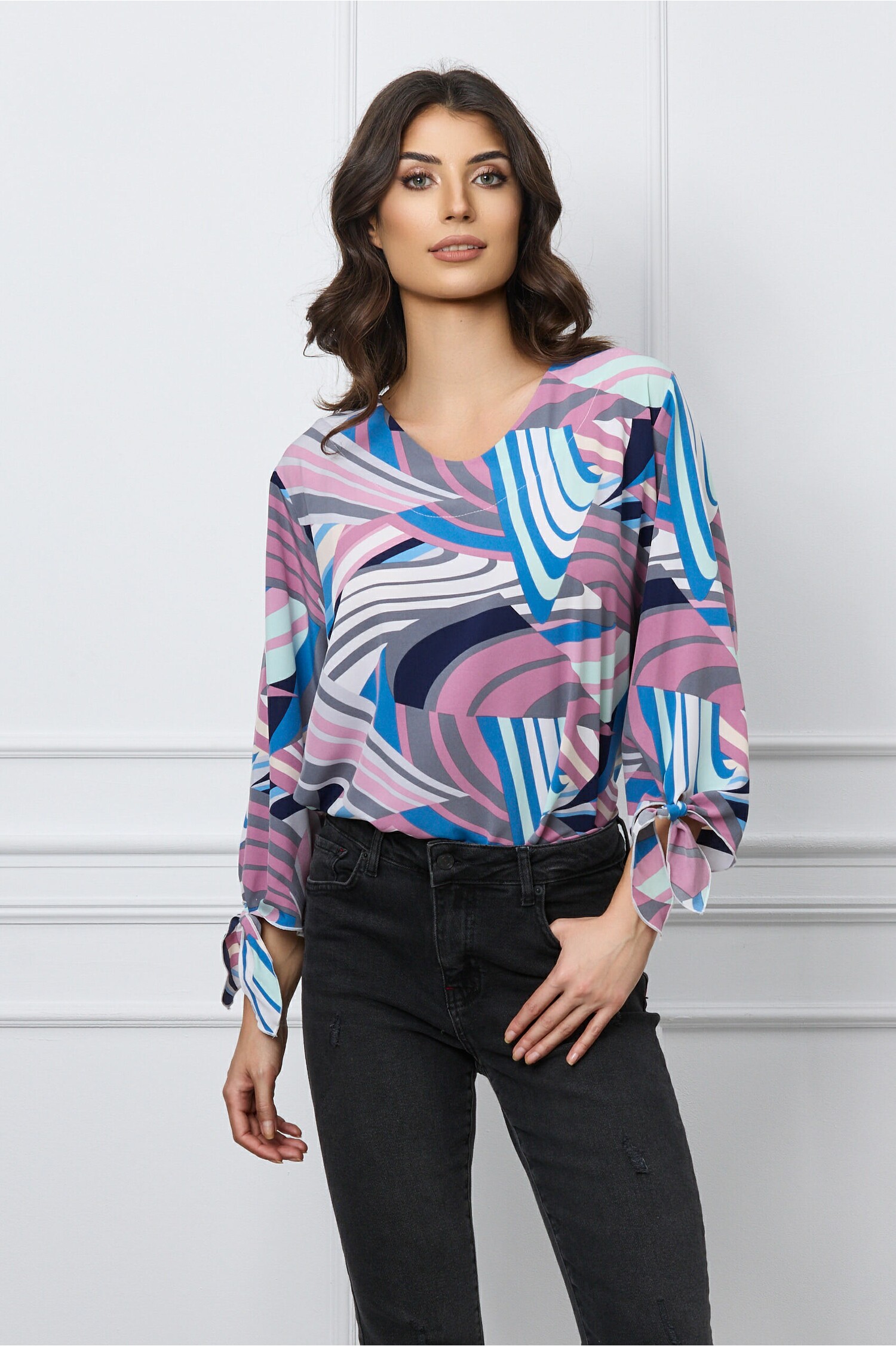 bluza-dima-cu-imprimeuri-lila-si-turcoaz-1267663-1029004-4