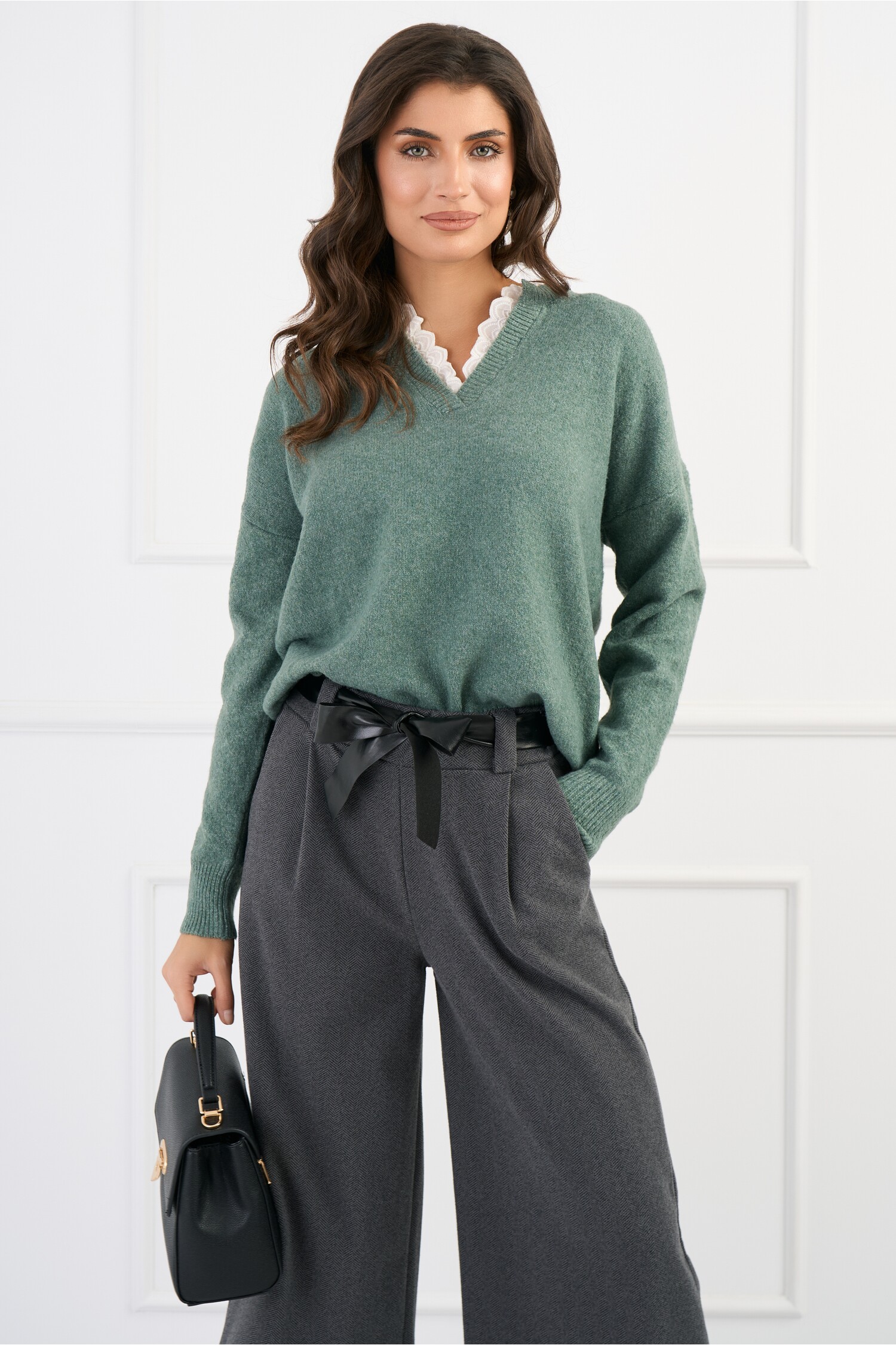 bluza-din-tricot-kaki-cu-guler-din-dantela-1342919-1087406-4
