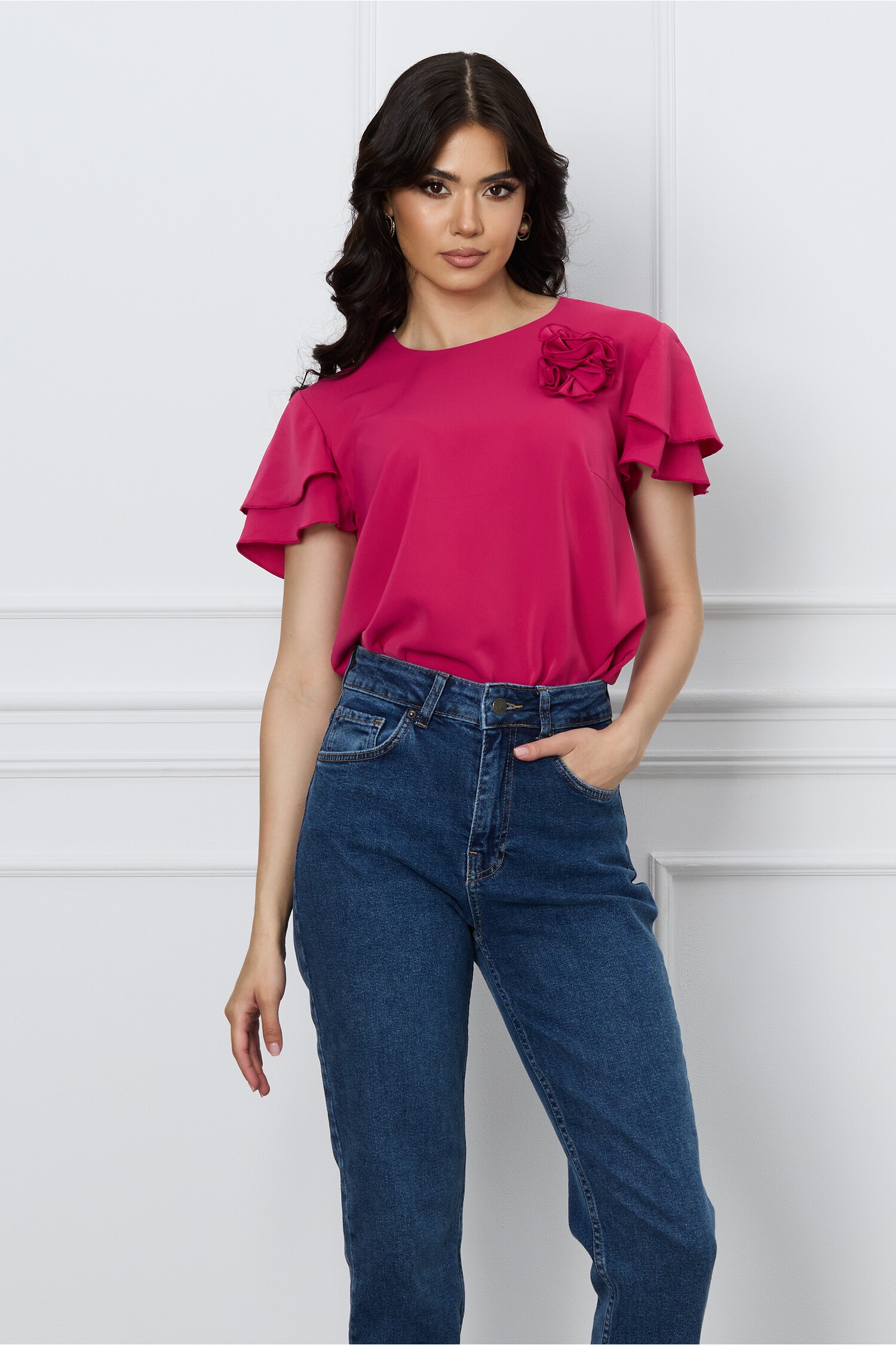 bluza-dy-fashion-magenta-cu-trandafir-si-volane-la-maneci-1300148-1052744-4