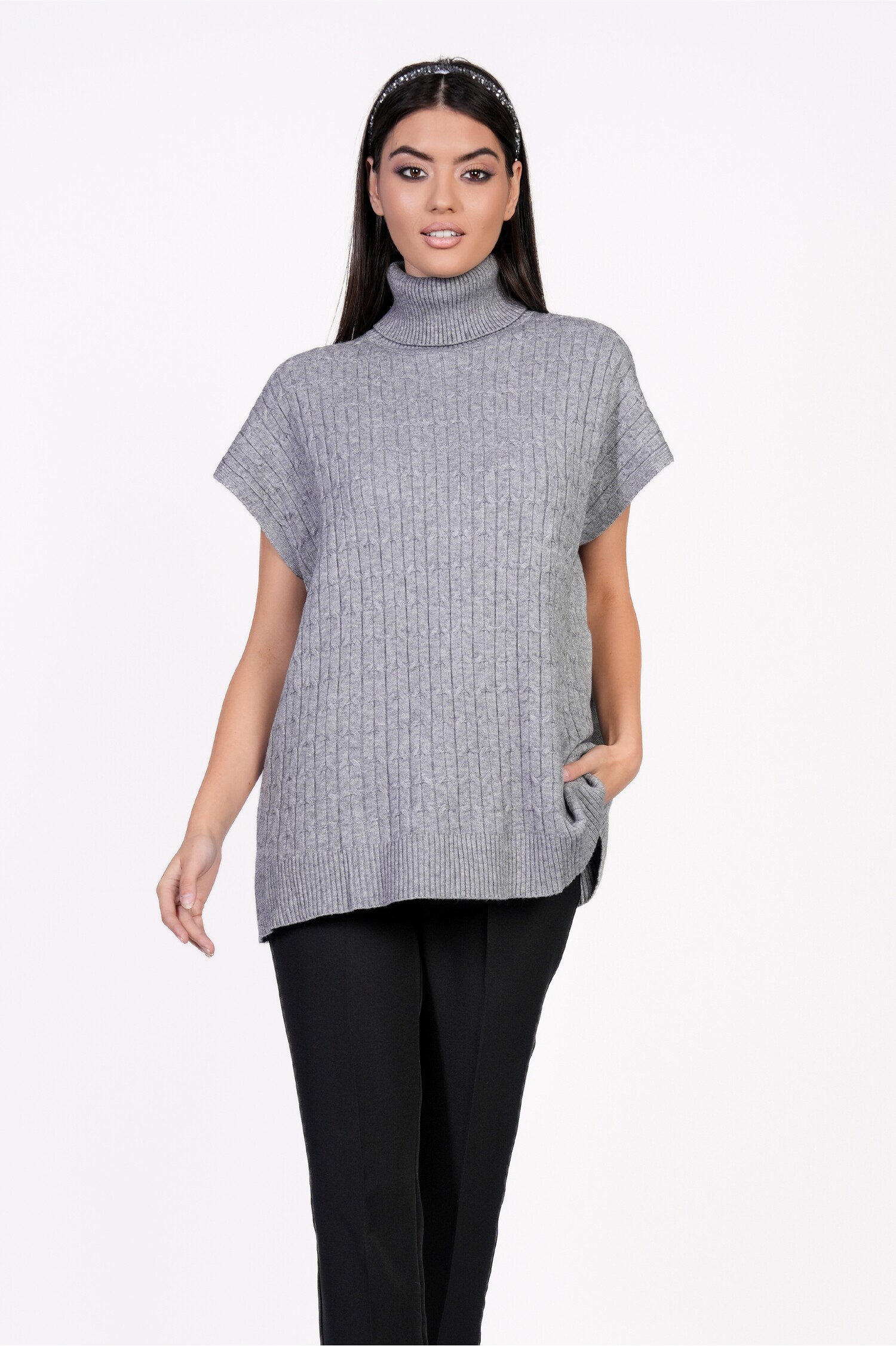 bluza-iarina-gri-fara-maneci-cu-model-in-relief-1232109-998685-4