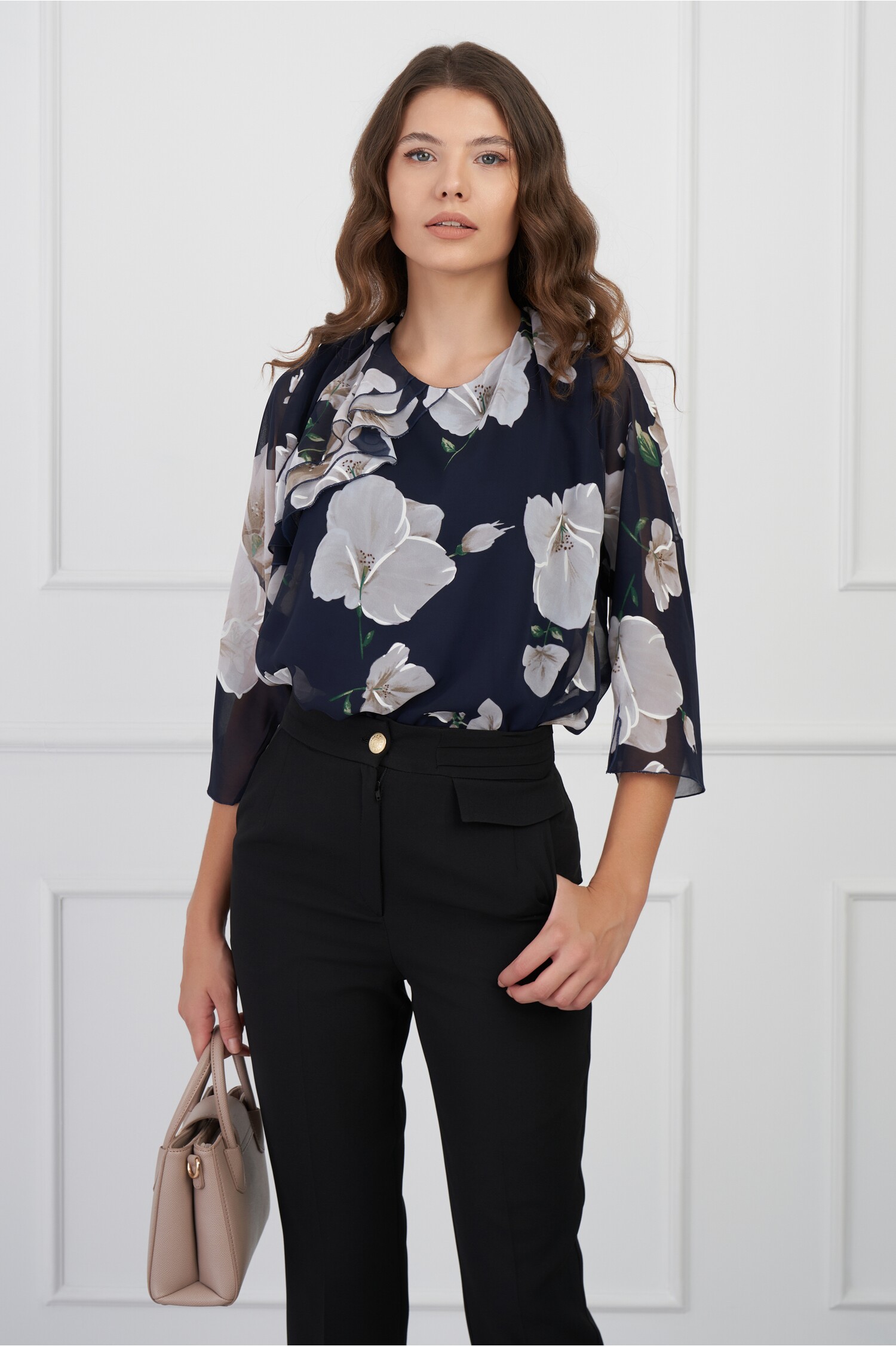 bluza-milena-bleumarin-cu-imprimeu-floral-gri-1318928-1068680-4