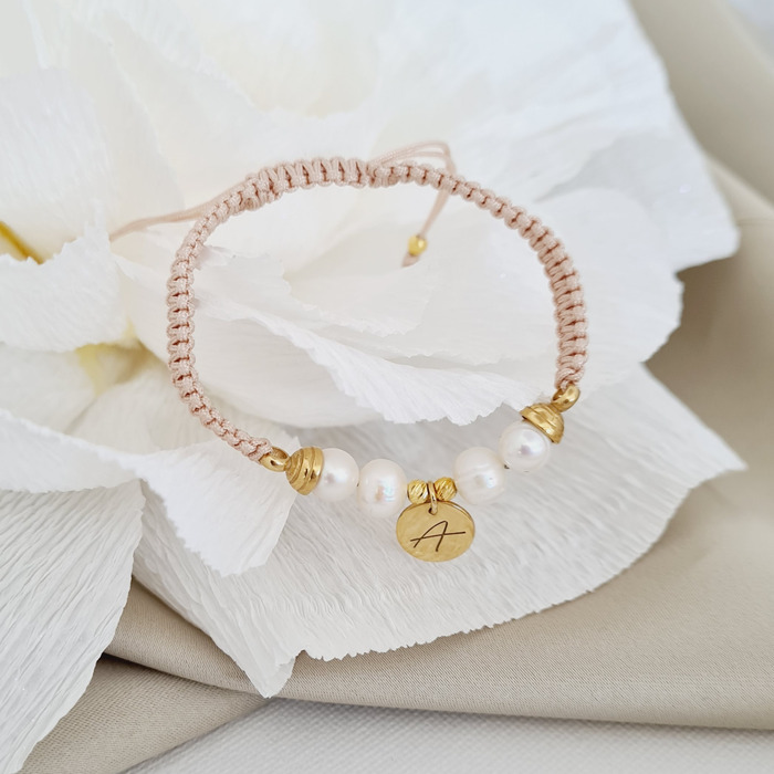 bratara-cu-perle-initiala-delicata-model-4-perle-2-bilute-si-charm-banut-argint-925-placat-cu-aur-galben-18k-snur-impletit-si-reglabil-68042-4