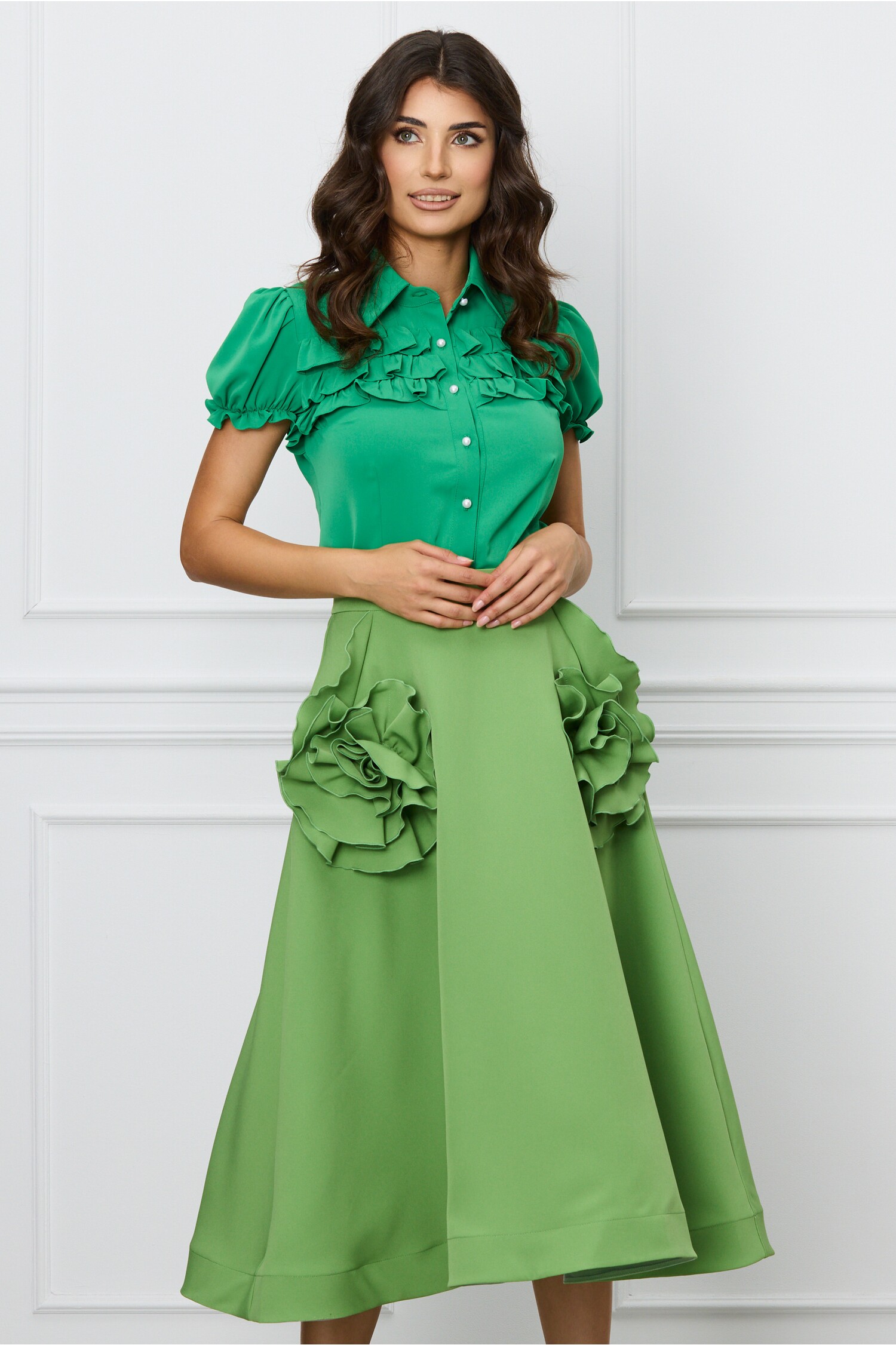 camasa-mbg-verde-cu-volanase-la-bust-1292300-1045706-4