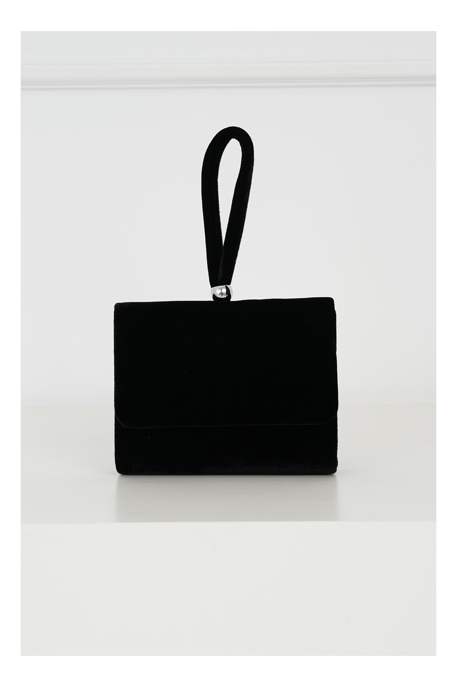 clutch-elegant-din-catifea-negru-1343726-1088573-4