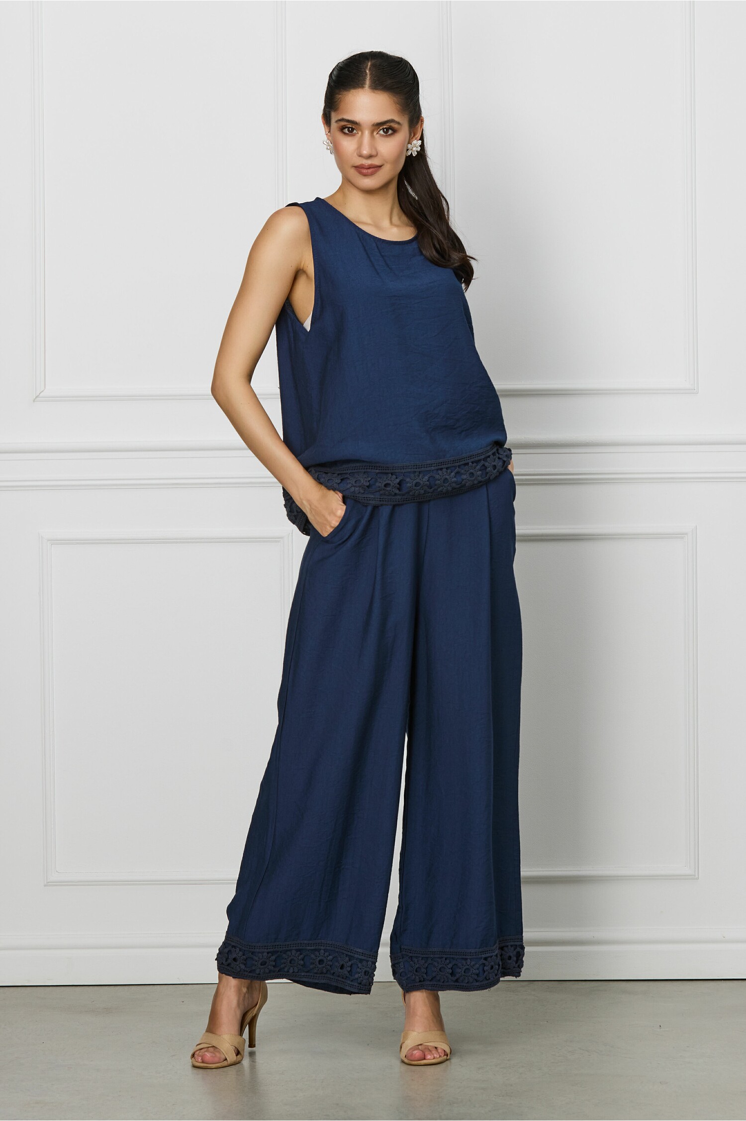 compleu-daria-bleumarin-cu-broderie-1305806-1056896-4
