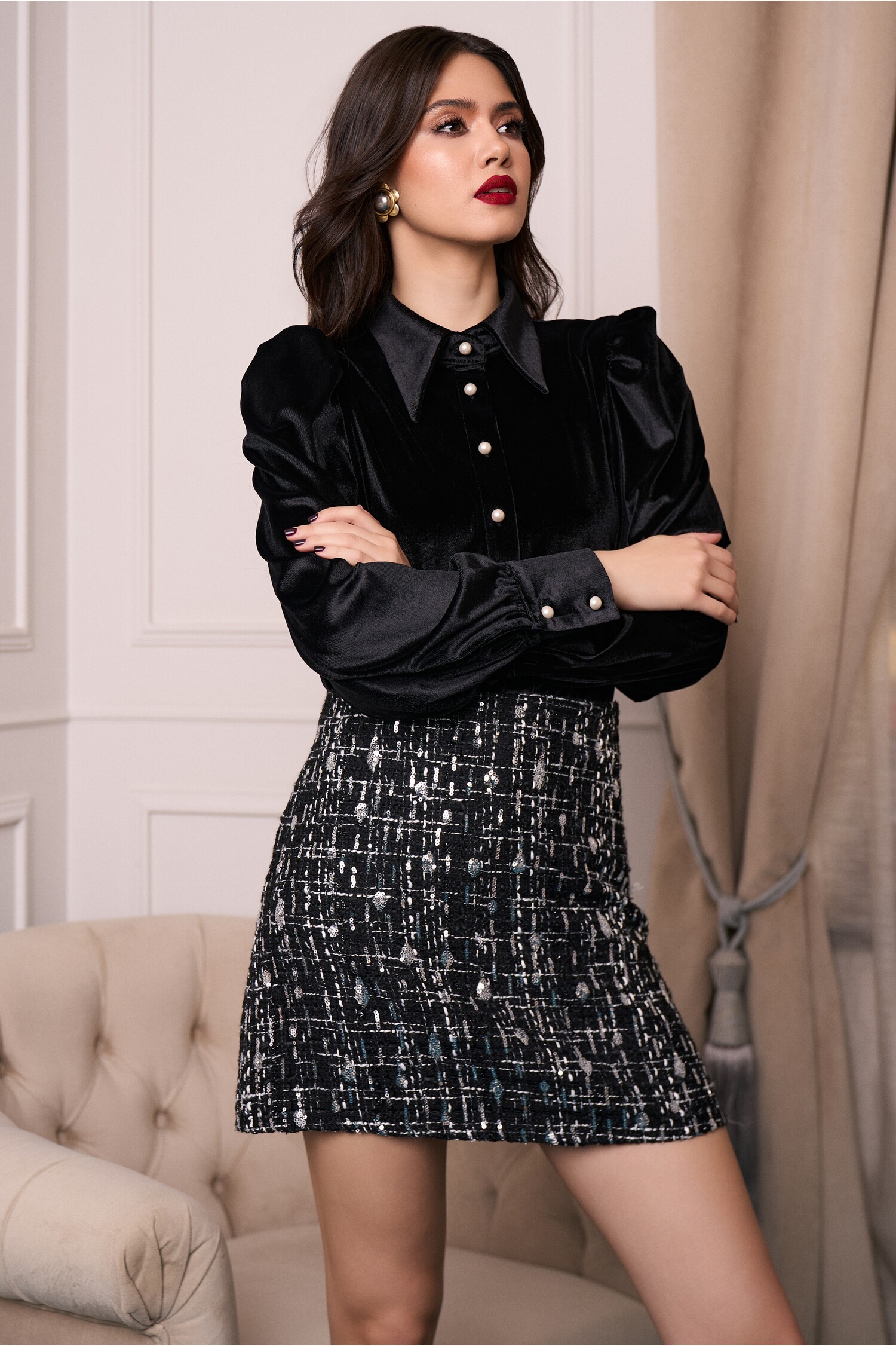 fusta-simona-din-tweed-neagra-cu-paiete-si-curea-in-talie-1343801-1089512-4