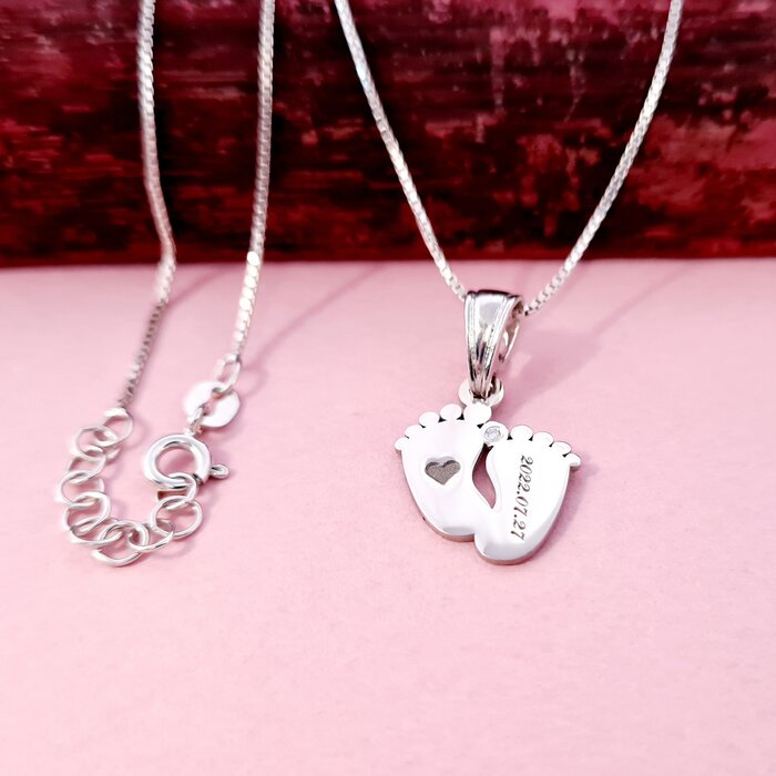 lantisor-cu-diamant-natural-picioruse-personalizate-argint-925-55034-4