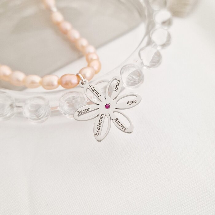 lantisor-cu-perle-misterul-petalelor-model-sirag-perle-rice-peach-si-pandantiv-floare-cu-rubin-argint-925-85700-4