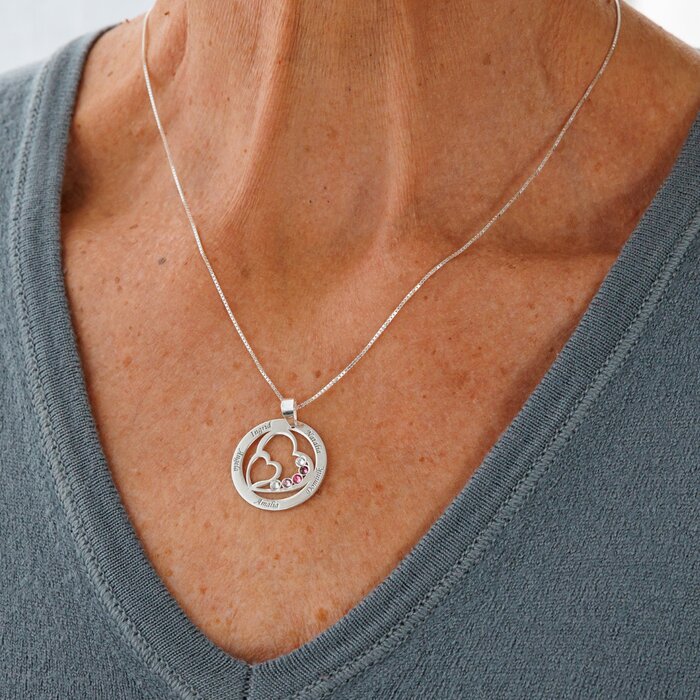 lantisor-familie-unita-inimi-in-disc-5-nume-si-cristale-swarovski-argint-925-75812-4