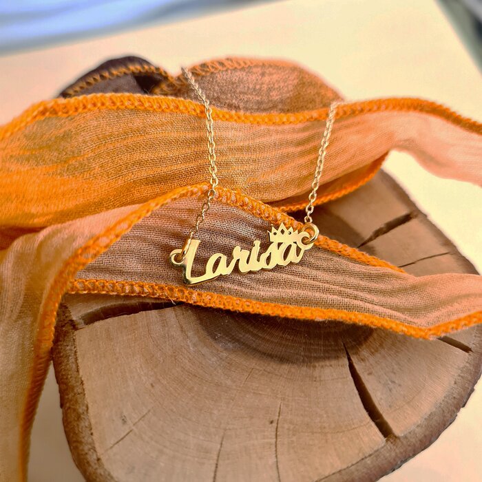 lantisor-personalizat-cu-nume-si-simbol-coronita-font-elegant-argint-925-placat-cu-aur-galben-18k-56153-4