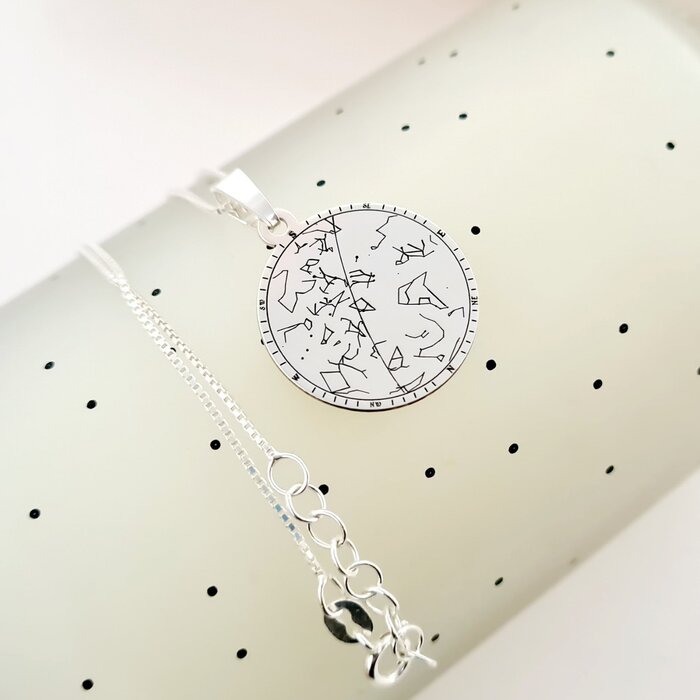 lantisor-personalizat-harta-stelara-stele-si-constelatii-gravate-argint-925-47264-4