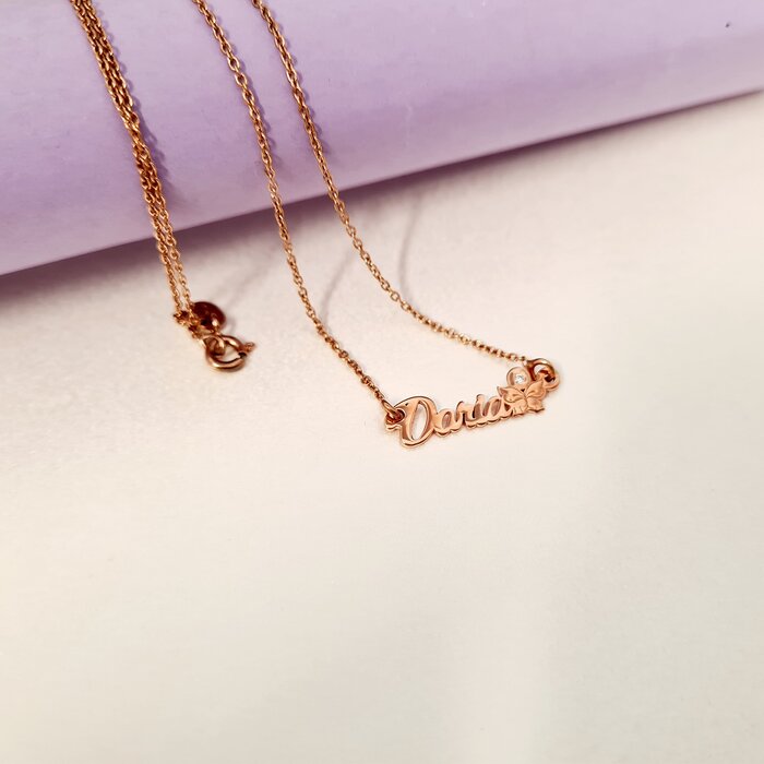 lantisor-personalizat-nume-5-litere-simbol-fluture-si-diamant-natural-argint-925-placat-cu-aur-roz-14-k-47717-4