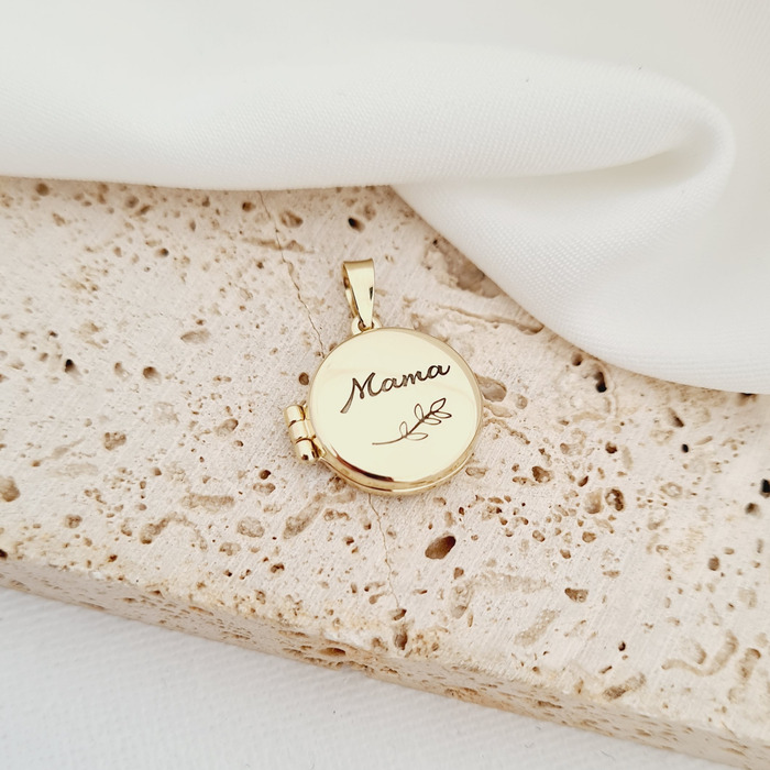 medalionul-amintirilor-pandantiv-aur-galben-9k-model-rotund-cu-poze-in-interior-si-mesaj-personalizat-68255-4