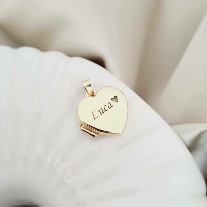 pandantiv-aur-galben-9k-medalion-inima-cu-poze-in-interior-gravura-personalizata-95222-4