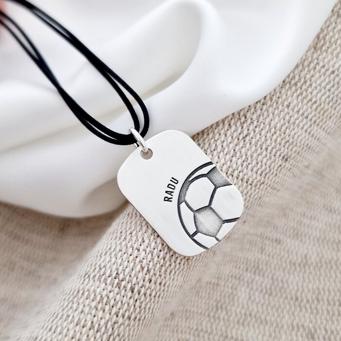 pandantiv-placuta-personalizata-nume-si-minge-de-fotbal-argint-925-snur-colorat-78698-4