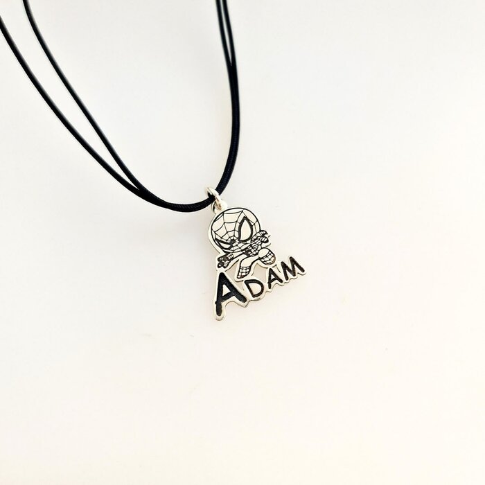 pandantiv-spiderman-personalizat-cu-nume-argint-925-snur-colorat-94289-4
