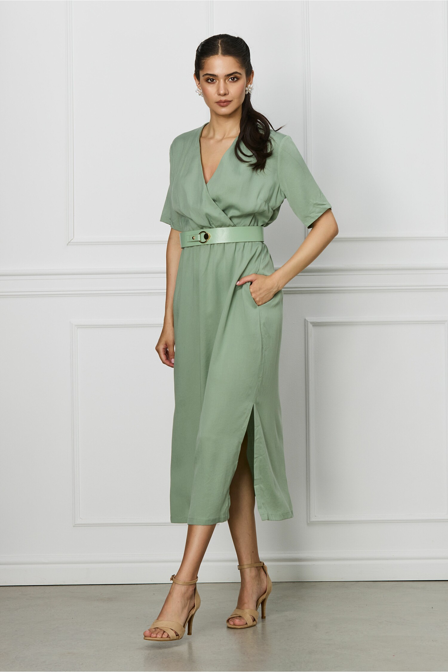 rochie-ami-verde-fistic-cu-buzunare-si-curea-detasabila-in-talie-1304852-1058084-4