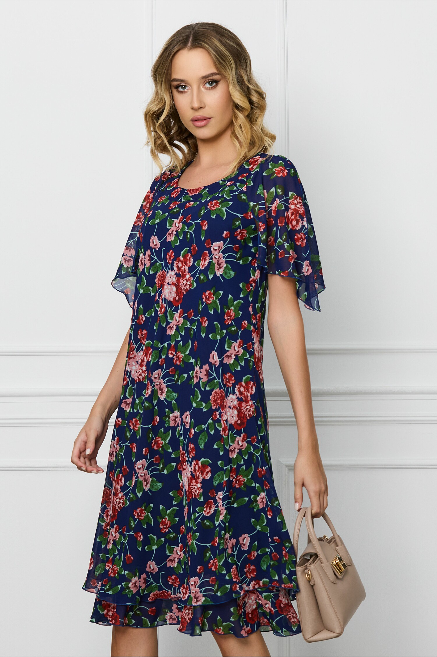 rochie-daniela-bleumarin-cu-flori-roz-si-maneci-cu-decupaj-1306625-1058627-4