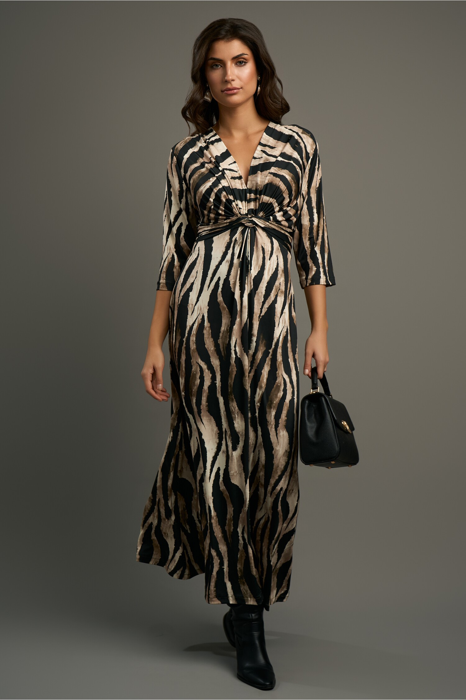 rochie-de-zi-din-viscoza-neagra-cu-zebra-print-kaki-1341167-1087958-4
