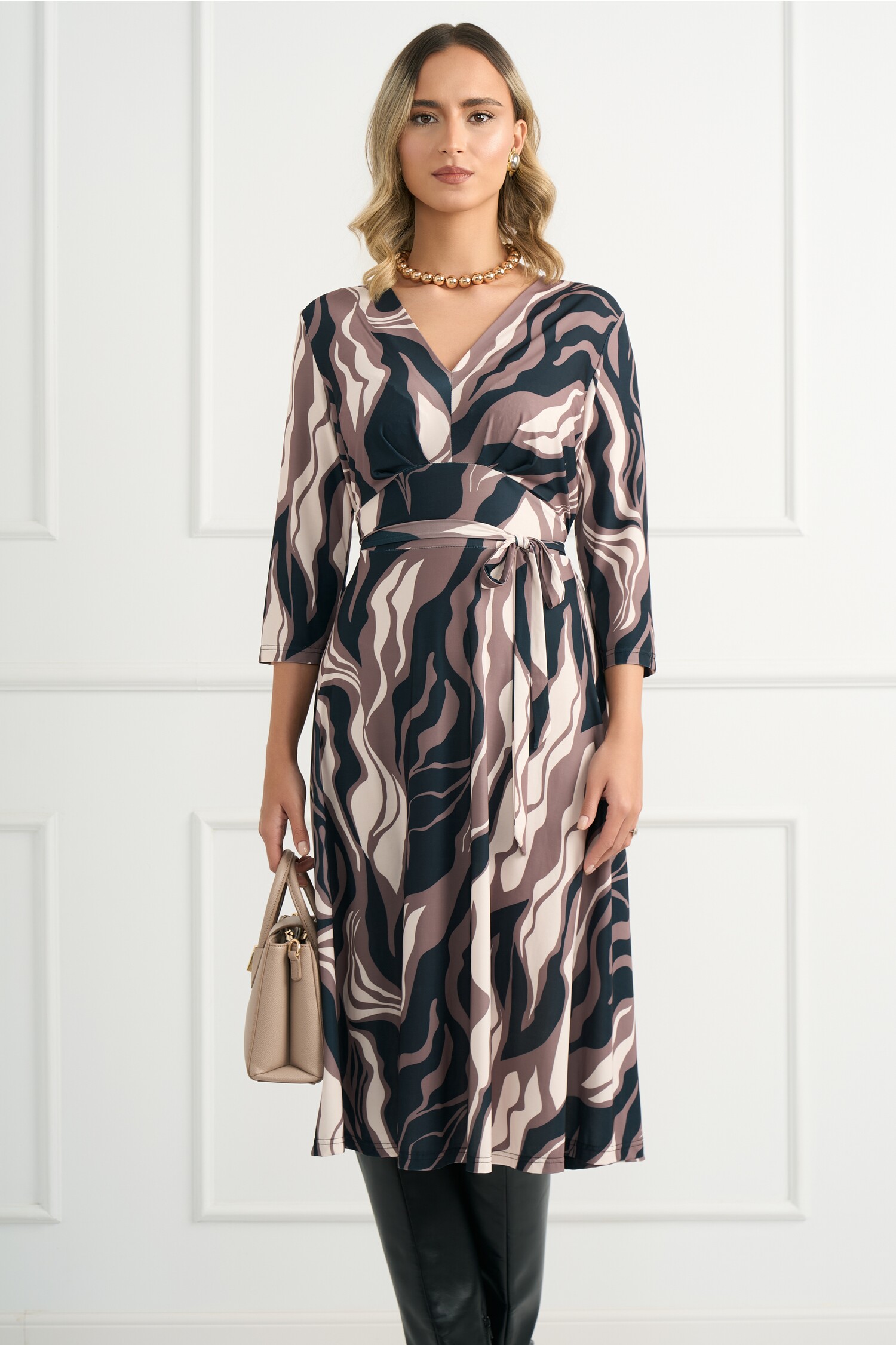 rochie-din-viscoza-neagra-cu-imprimeuri-verzi-si-cordon-in-talie-1341212-1088321-4