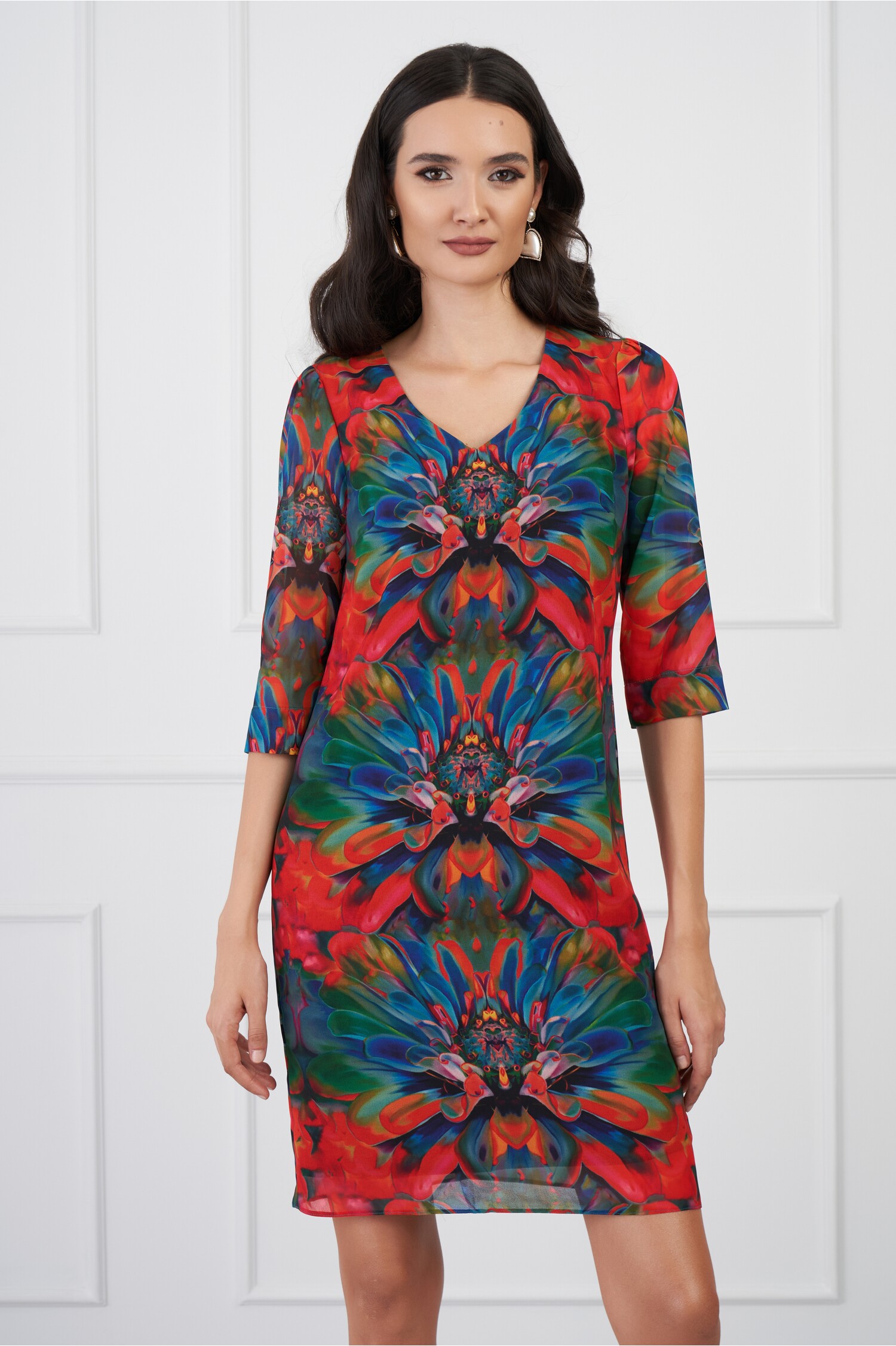 rochie-dina-albastra-cu-imprimeuri-rosii-1288982-1066442-4