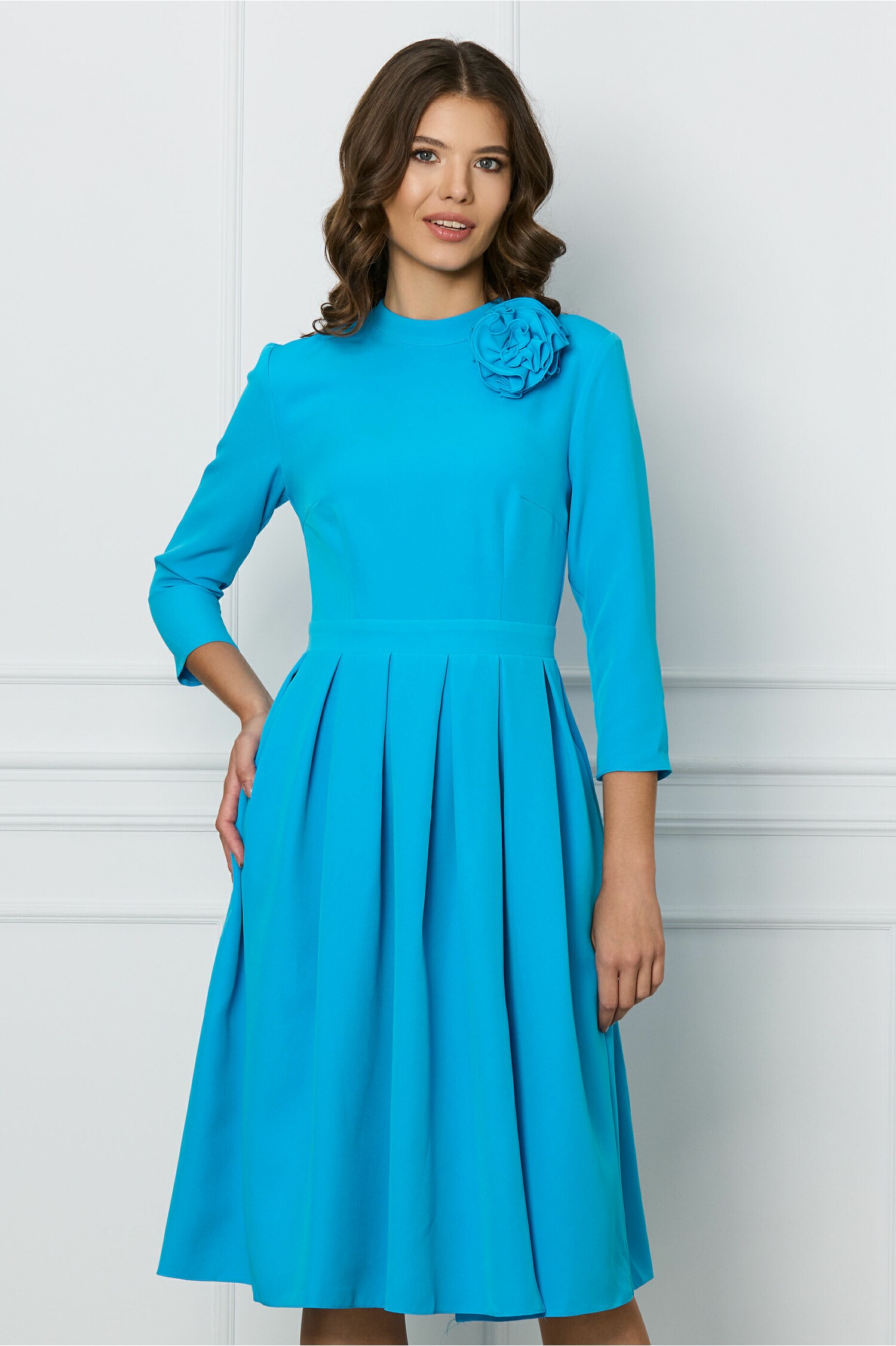 rochie-dy-fashion-albastra-clos-cu-trandafir-la-bust-1310948-1060943-4