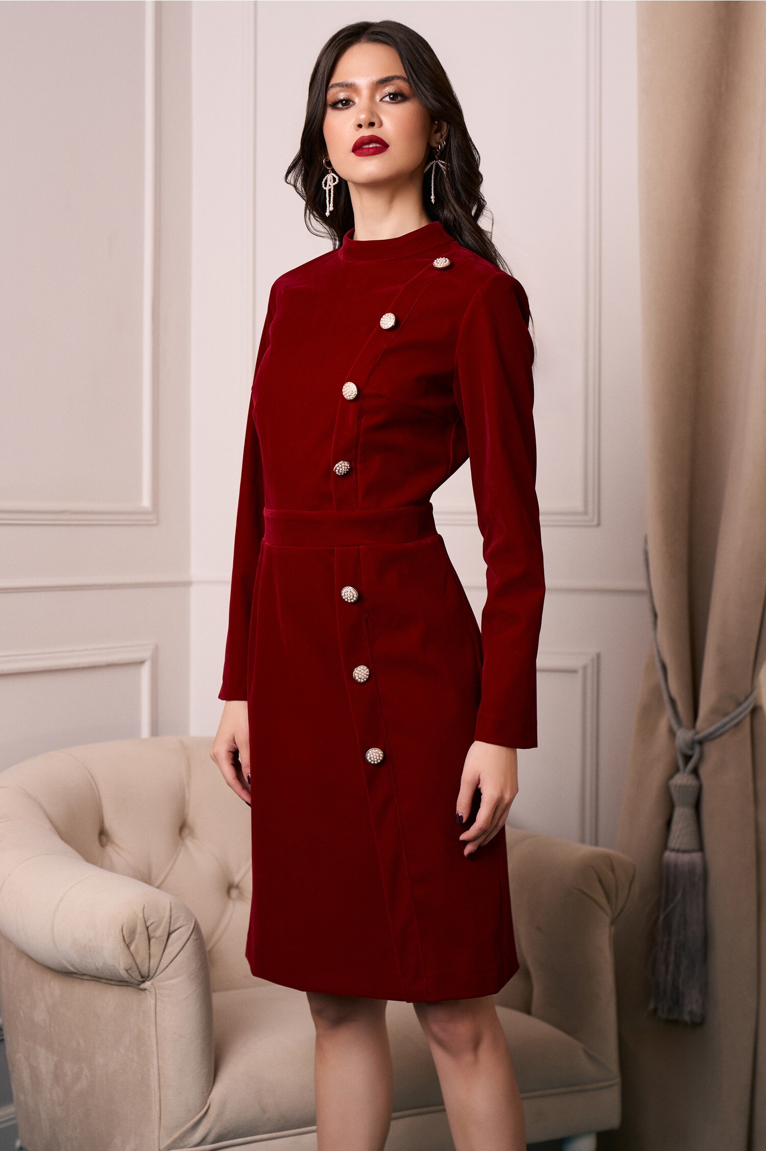 rochie-dy-fashion-din-catifea-bordo-cu-nasturi-pe-o-parte-1340693-1089011-4