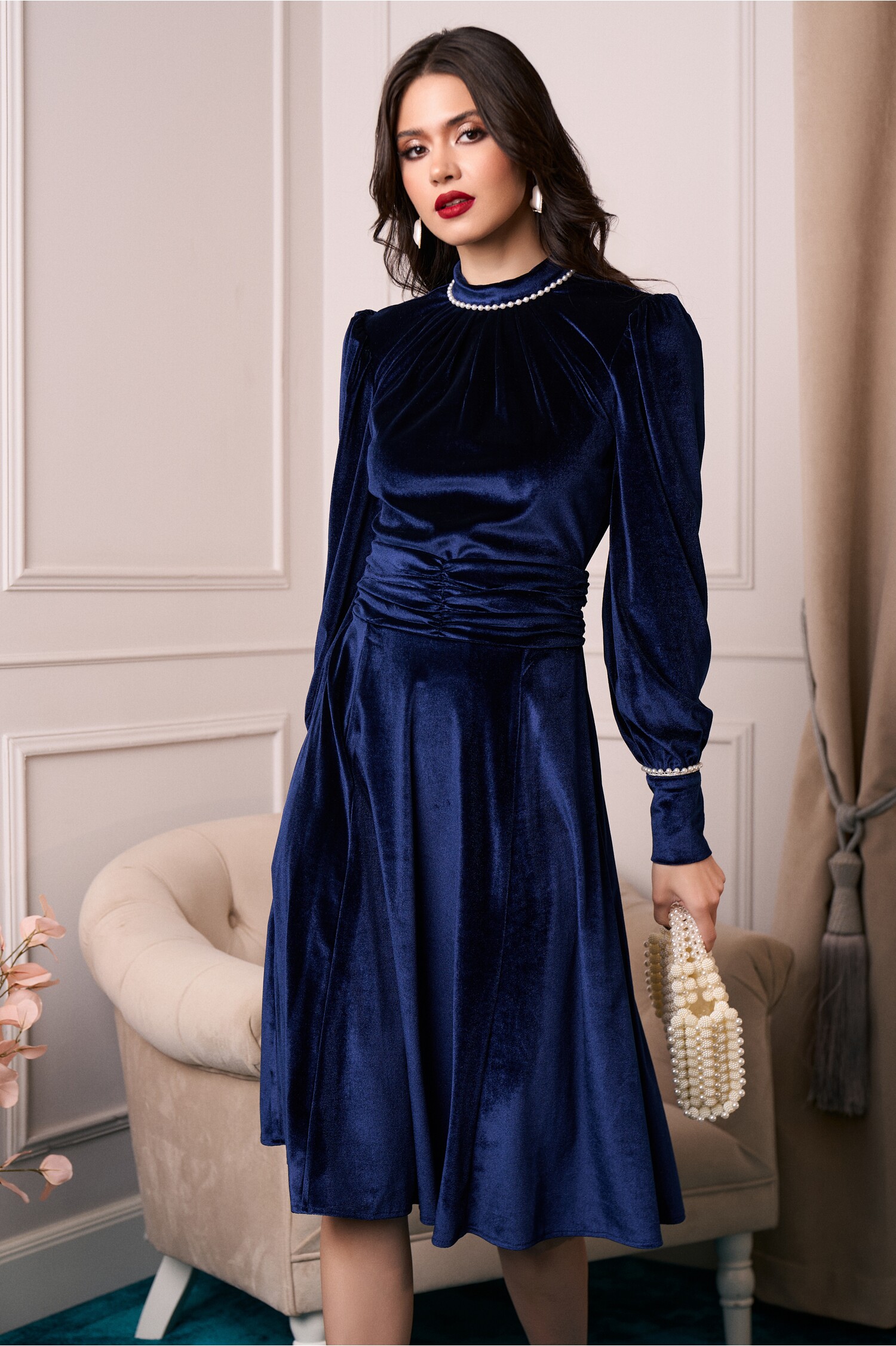 rochie-dy-fashion-eleganta-din-catifea-bleumarin-cu-perle-la-guler-si-mansete-1344746-1088912-4