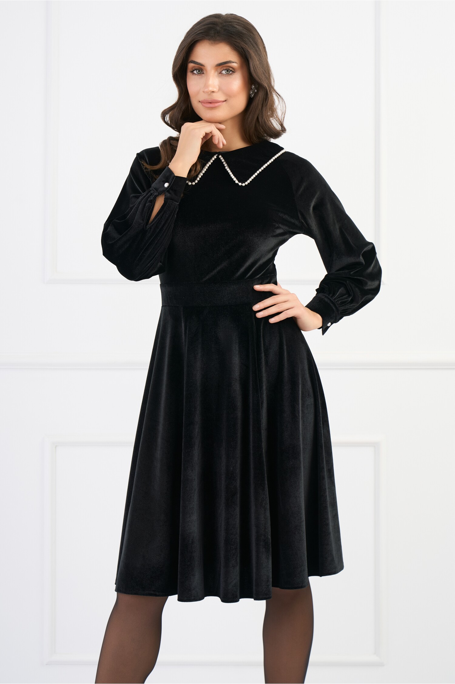 rochie-dy-fashion-eleganta-din-catifea-neagra-cu-perlute-la-guler-1342346-1086998-4