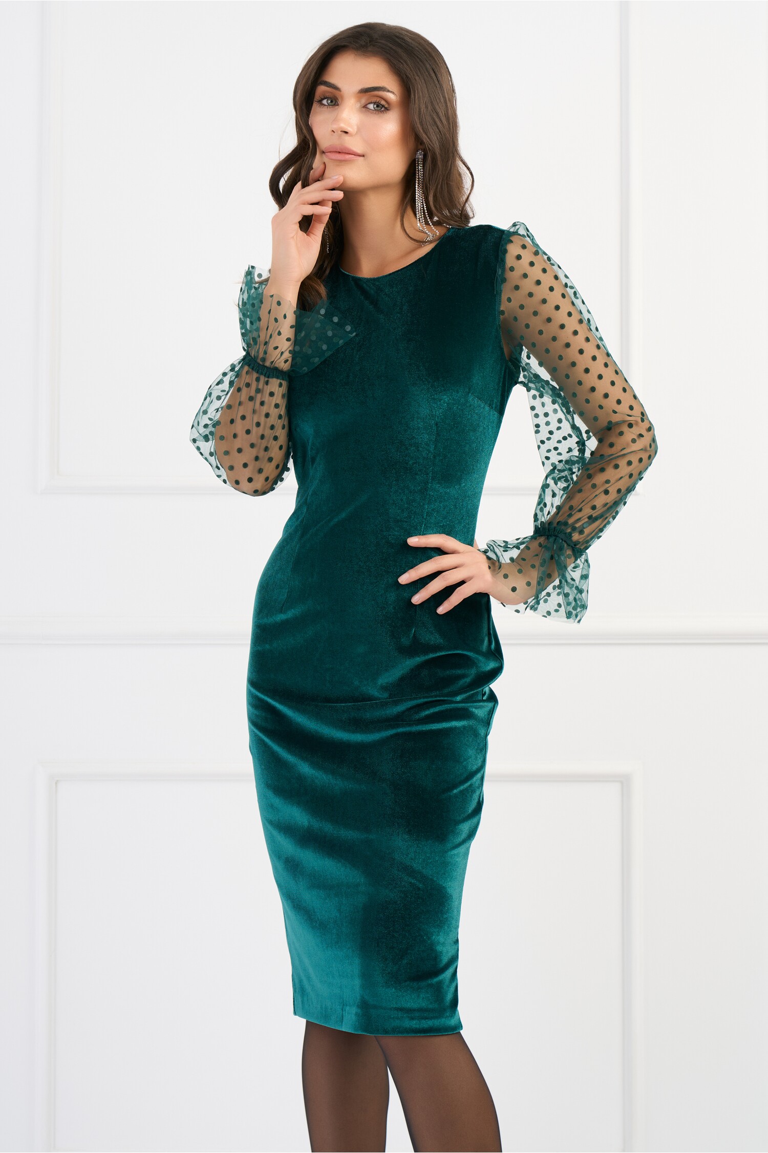 rochie-dy-fashion-eleganta-din-catifea-verde-cu-maneci-din-tull-cu-buline-1340858-1086968-4