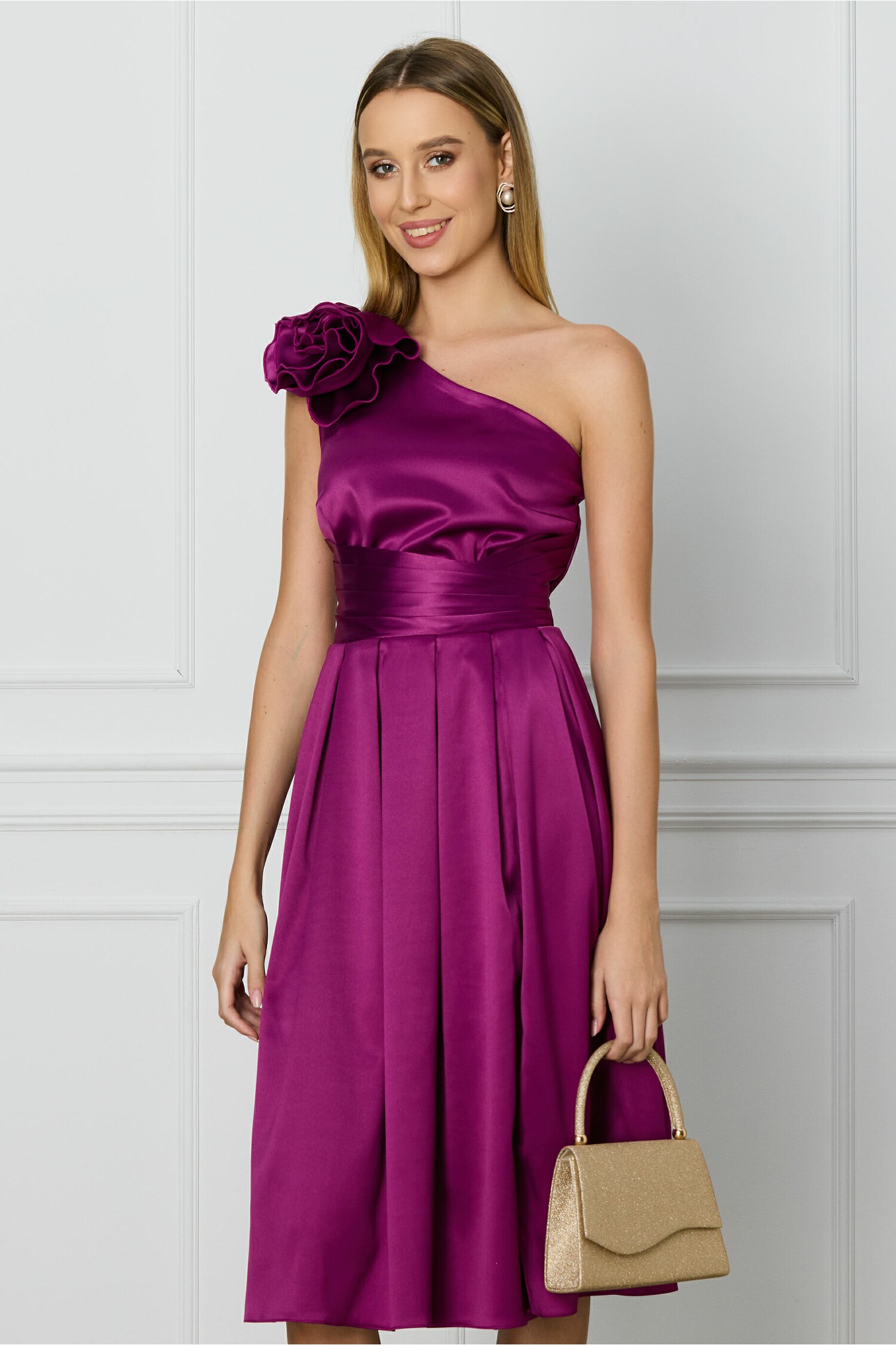 rochie-dy-fashion-magenta-cu-floare-maxi-pe-un-umar-1312430-1062347-4