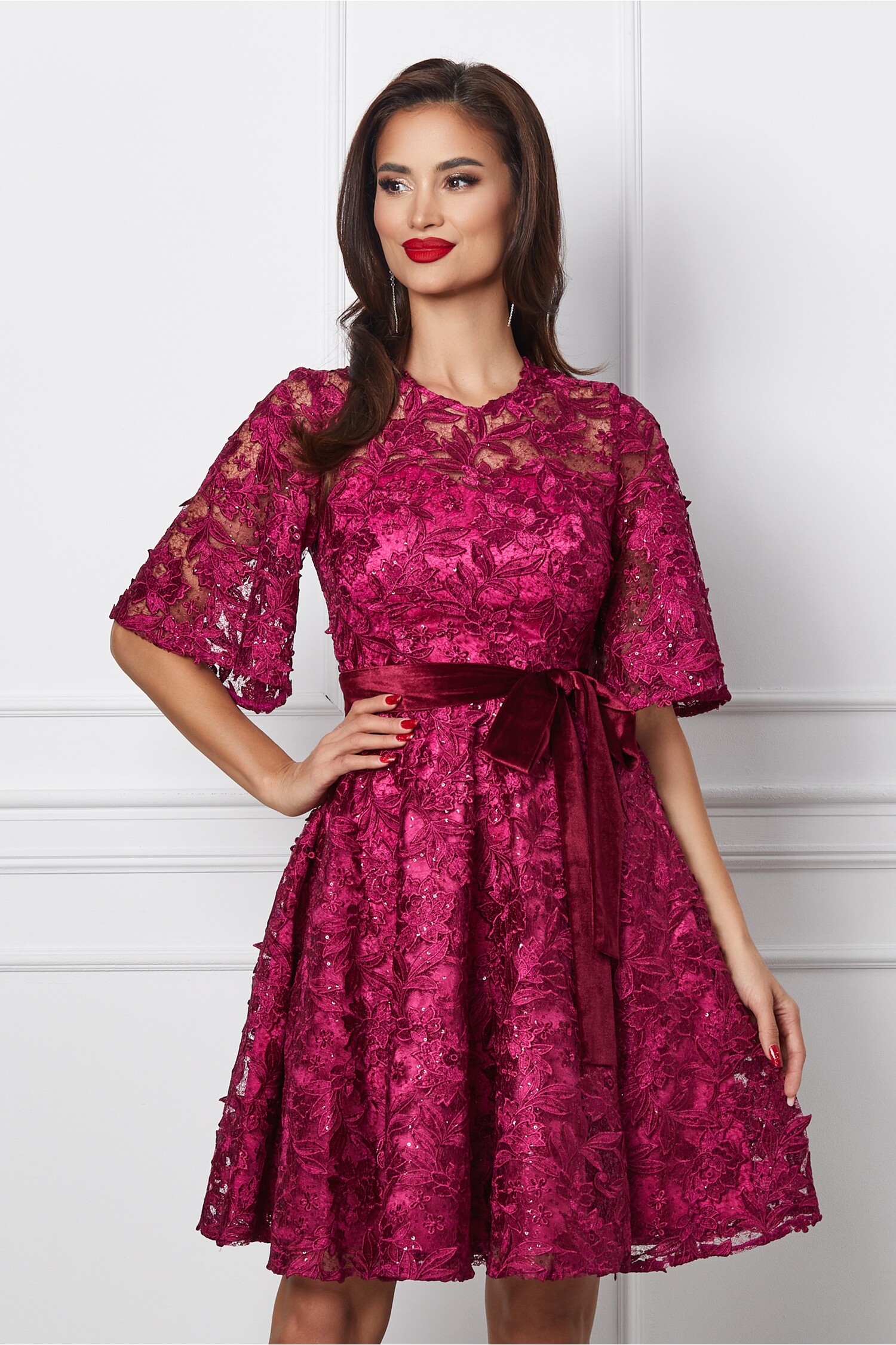 rochie-dy-fashion-magenta-din-dantela-cu-cordon-din-catifea-in-talie-1253407-1014991-4