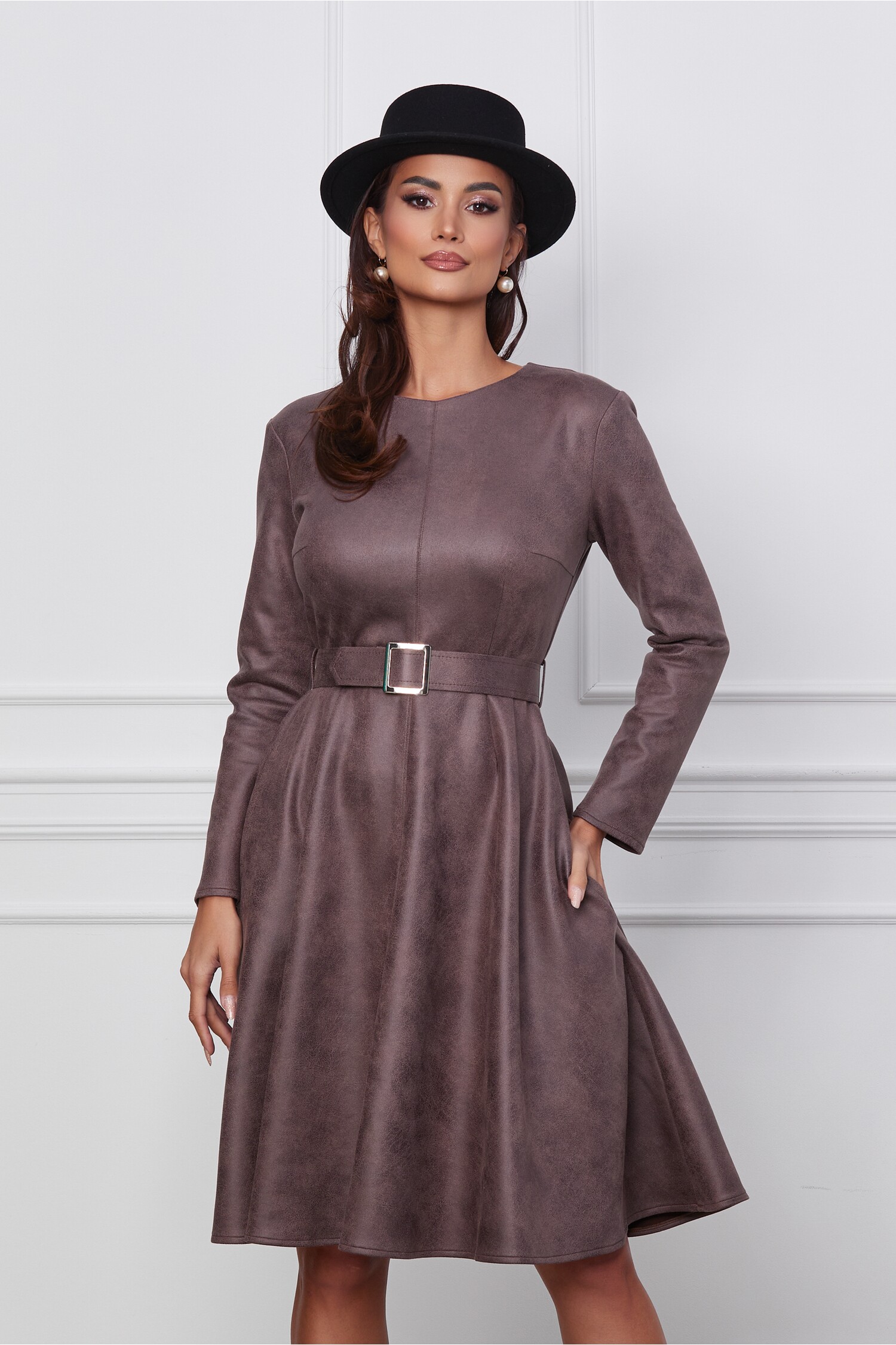 rochie-dy-fashion-maro-din-piele-intoarsa-ecologica-cu-o-curea-in-talie-1242898-1007018-4