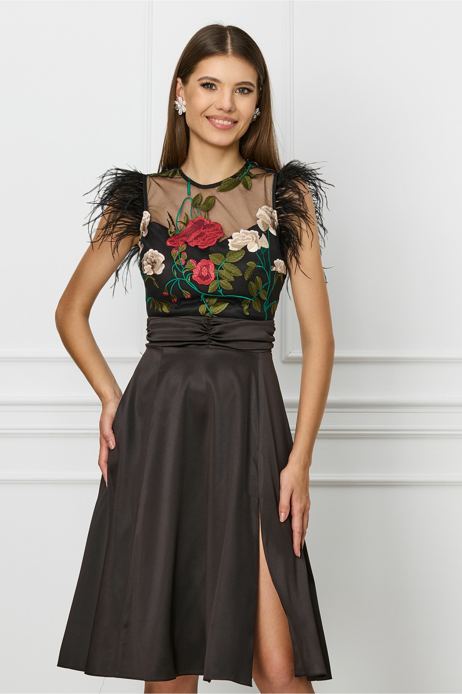 rochie-dy-fashion-neagra-cu-broderie-la-bust-si-pene-la-umeri-1302533-1054025-4